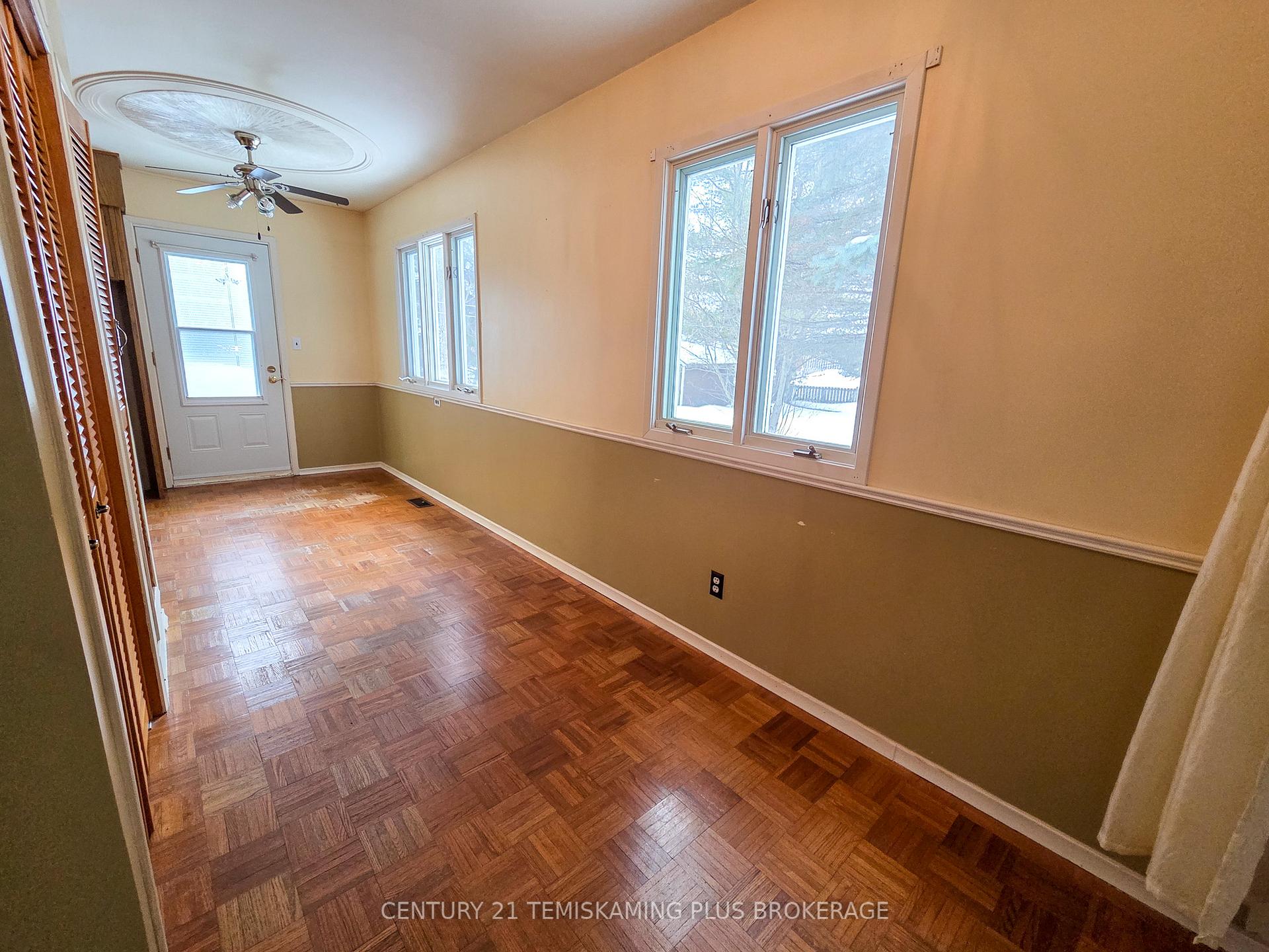 Photo 5 of 56 Sixth Avenue, Englehart — HOMEH