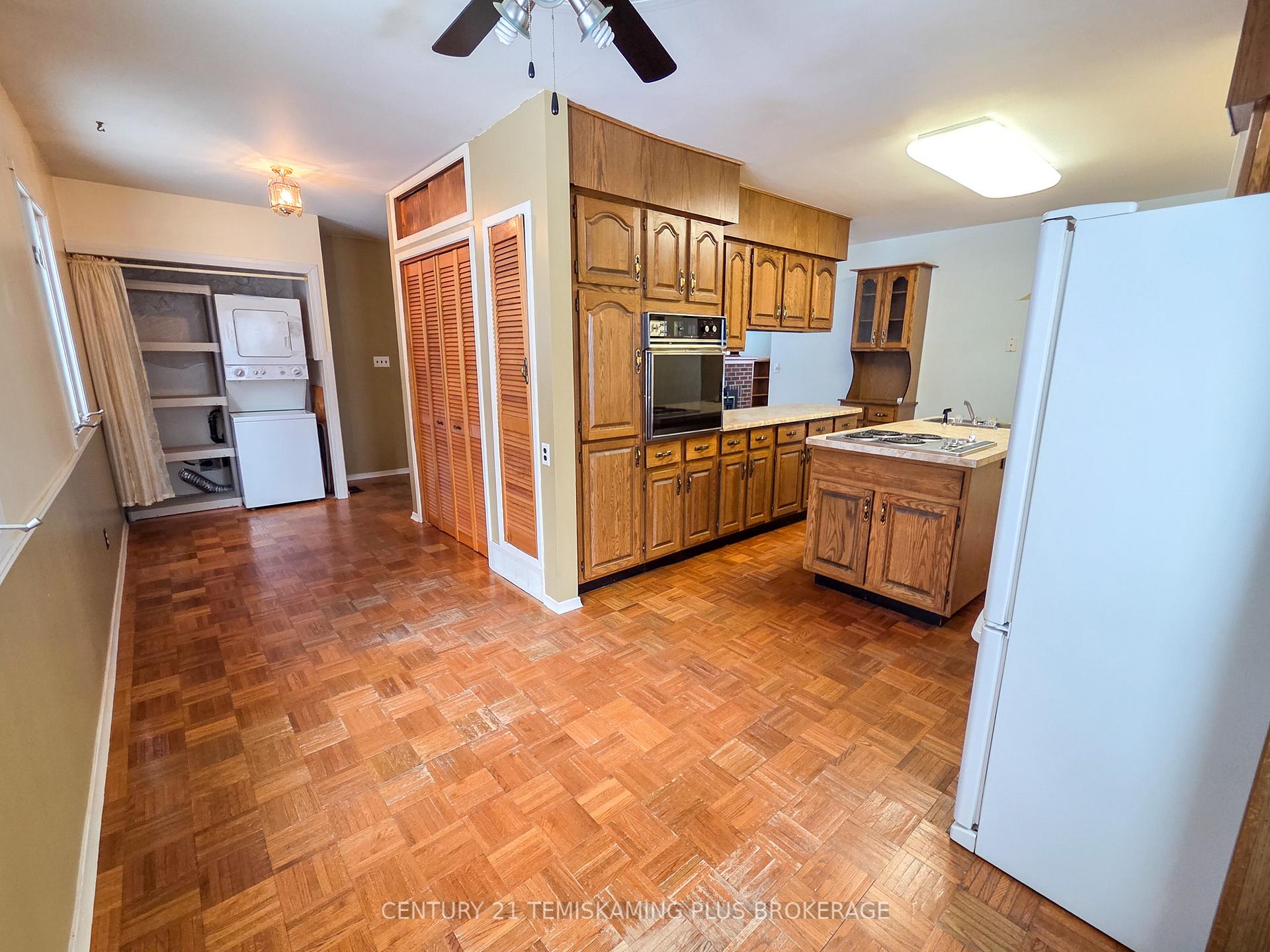 Photo 8 of 56 Sixth Avenue, Englehart — HOMEH