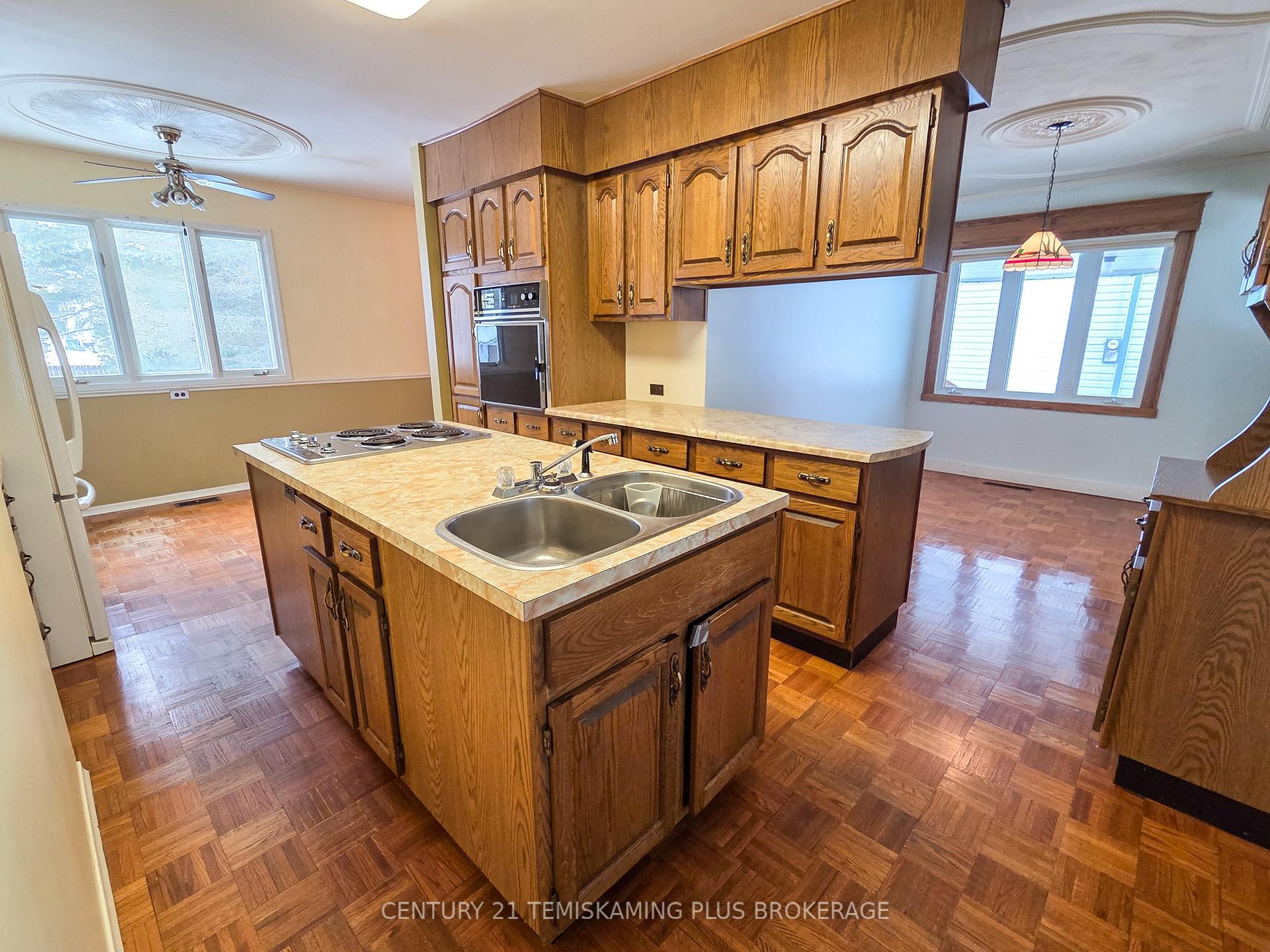 Photo 10 of 56 Sixth Avenue, Englehart — HOMEH