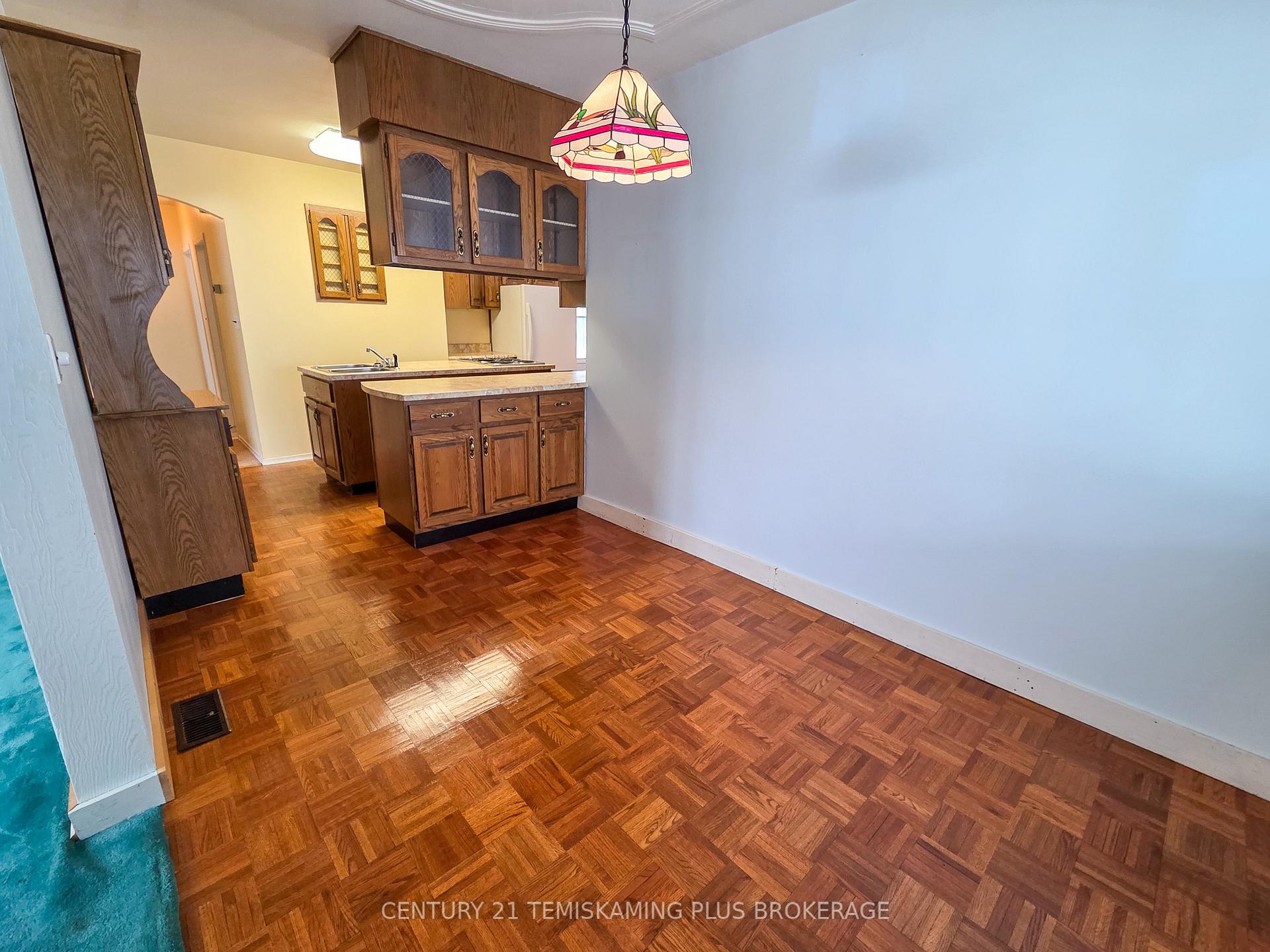Photo 13 of 56 Sixth Avenue, Englehart — HOMEH