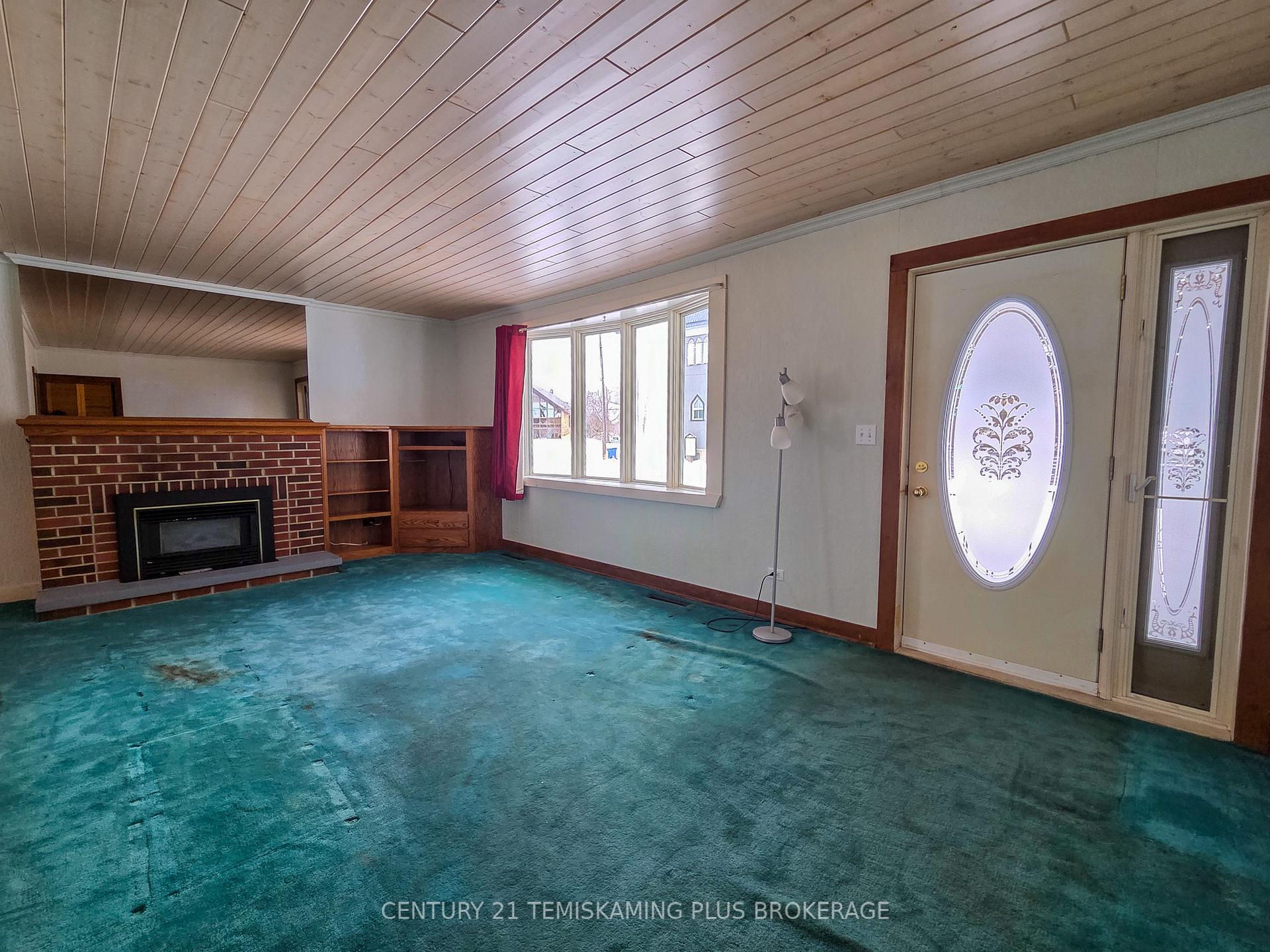 Photo 16 of 56 Sixth Avenue, Englehart — HOMEH