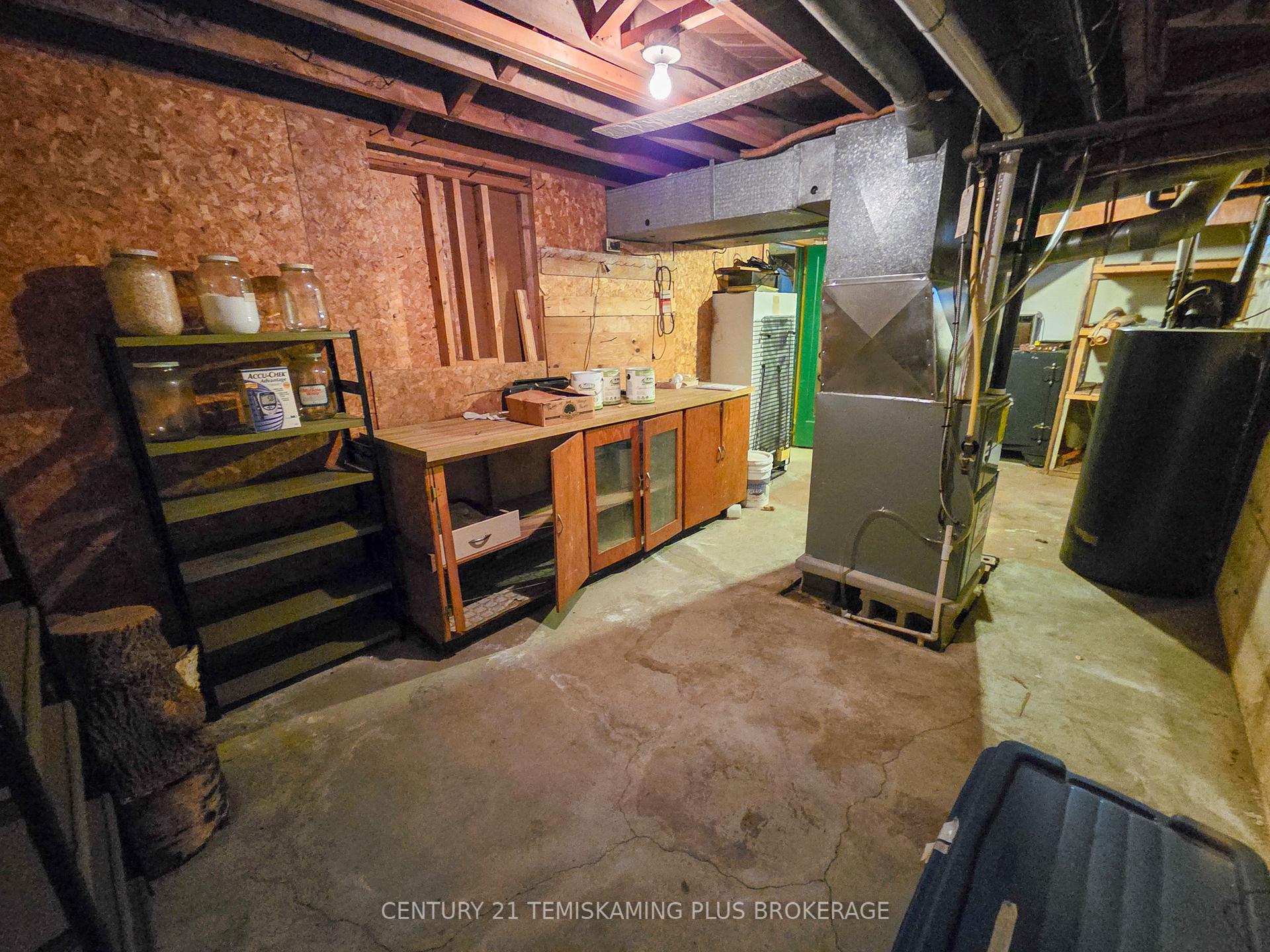Photo 33 of 56 Sixth Avenue, Englehart — HOMEH