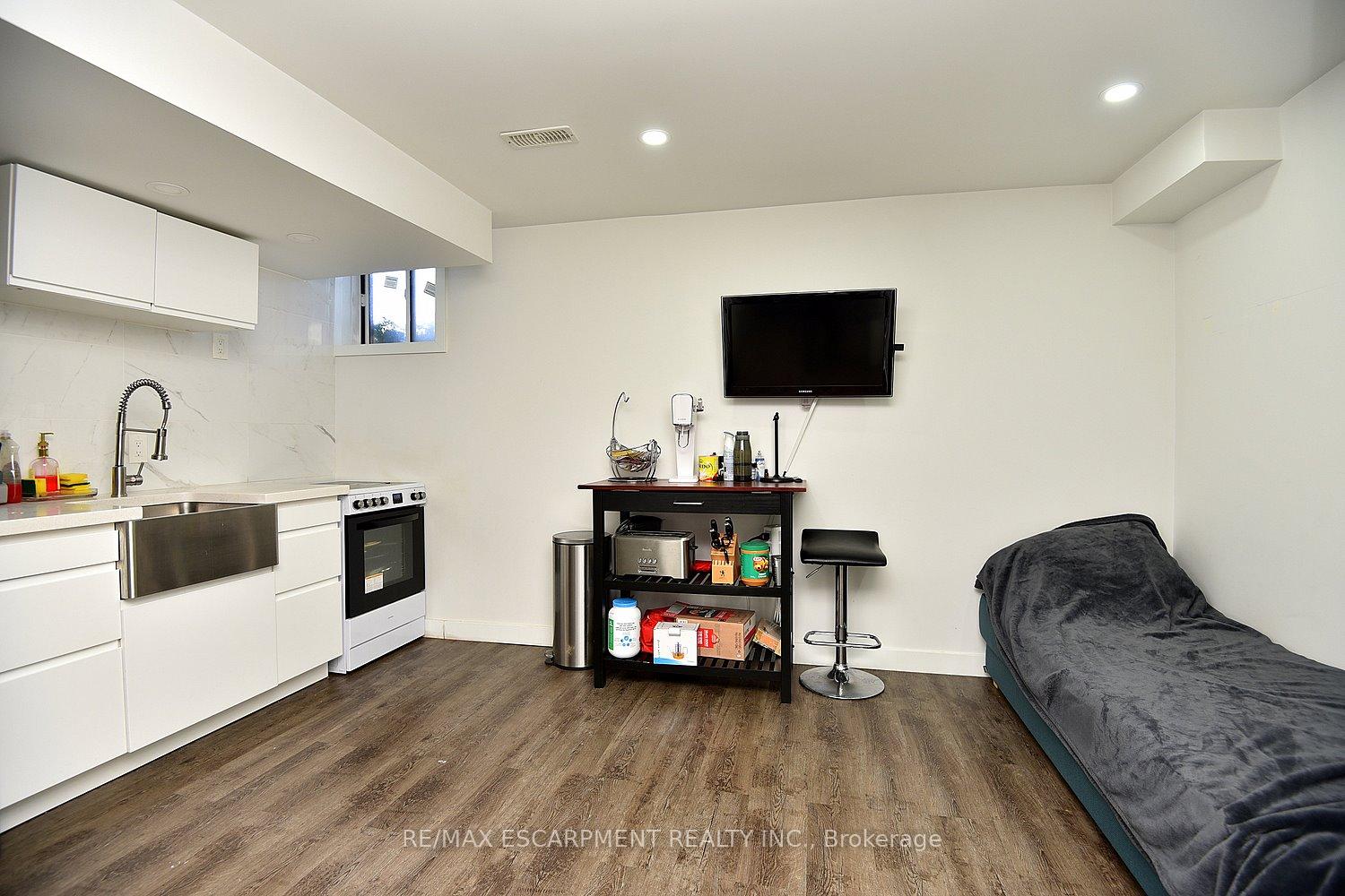 Photo 45 of Unit 123, 1890 Rymal Road E, Hamilton, Hannon — HOMEH