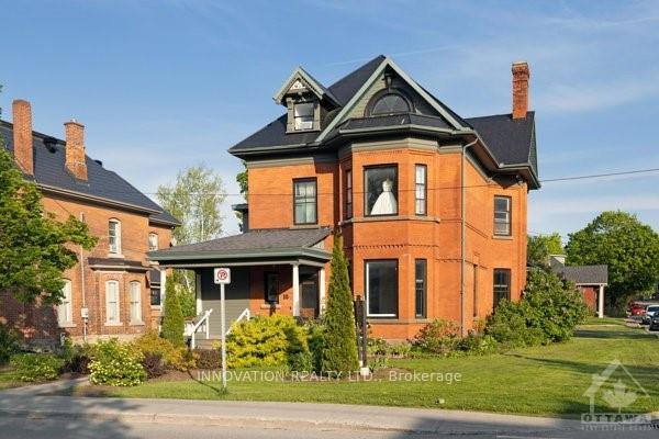 Photo 2 of 10 Lake Avenue, Carleton Place — HOMEH