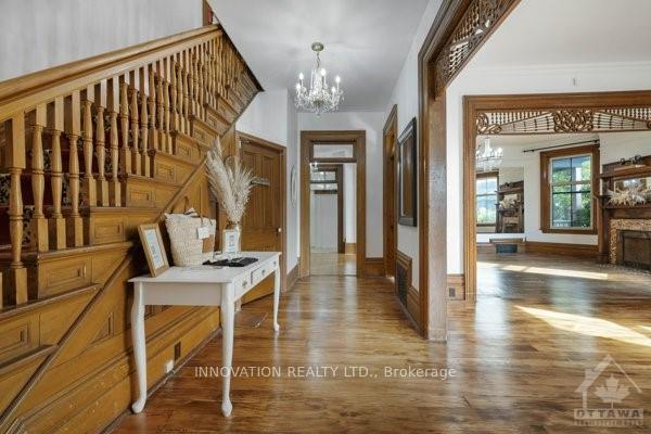 Photo 4 of 10 Lake Avenue, Carleton Place — HOMEH