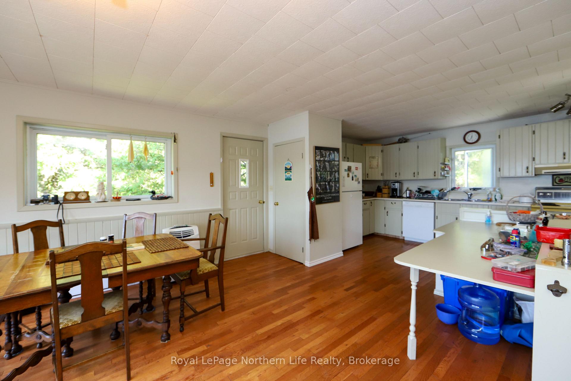 Photo 14 of 40 Island T38, Temagami — HOMEH