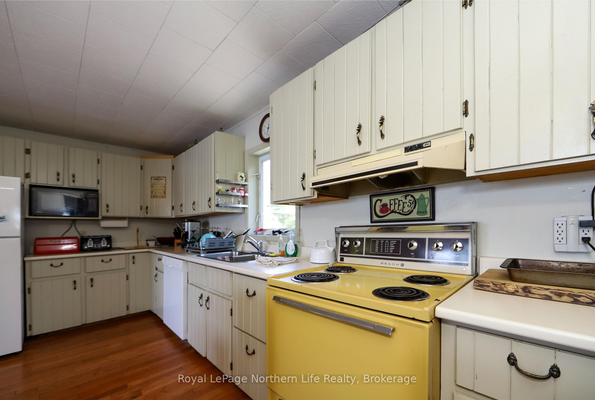 Photo 17 of 40 Island T38, Temagami — HOMEH