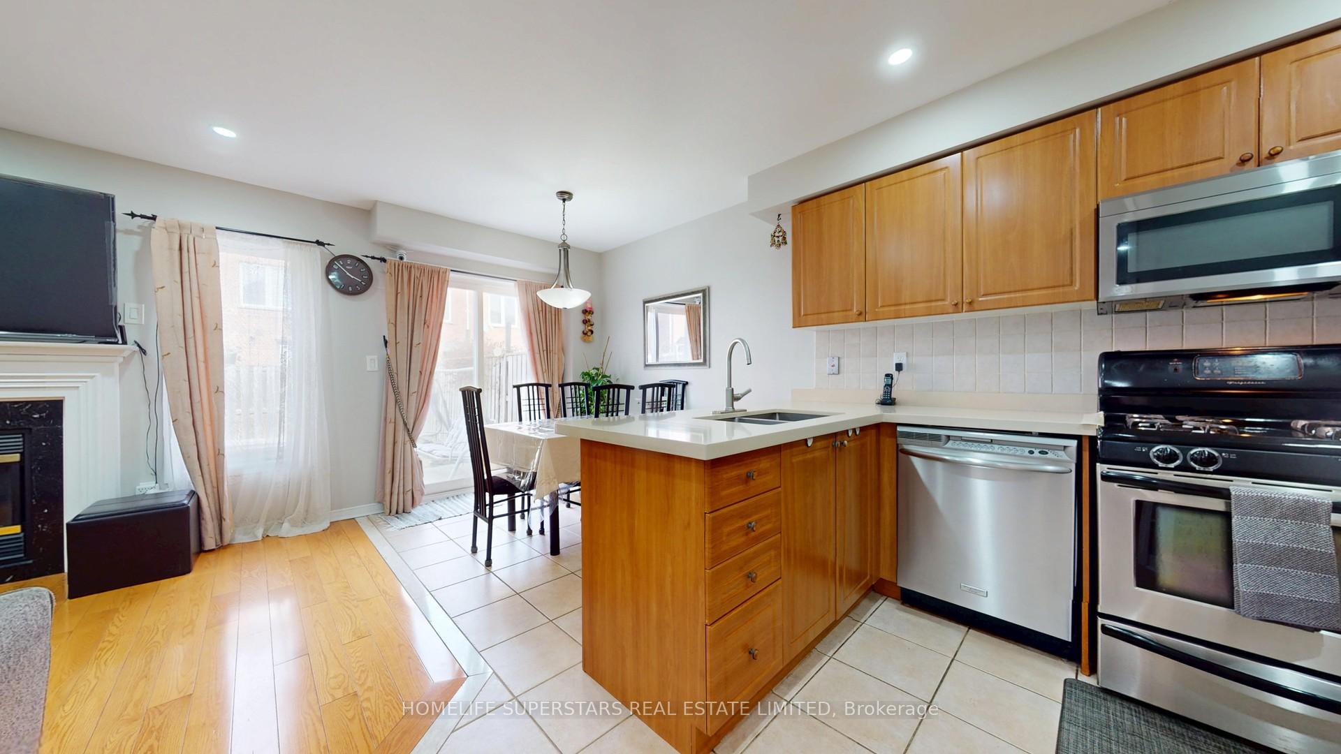 Photo 13 of 167 Toba Crescent, Brampton, Heart Lake East — HOMEH