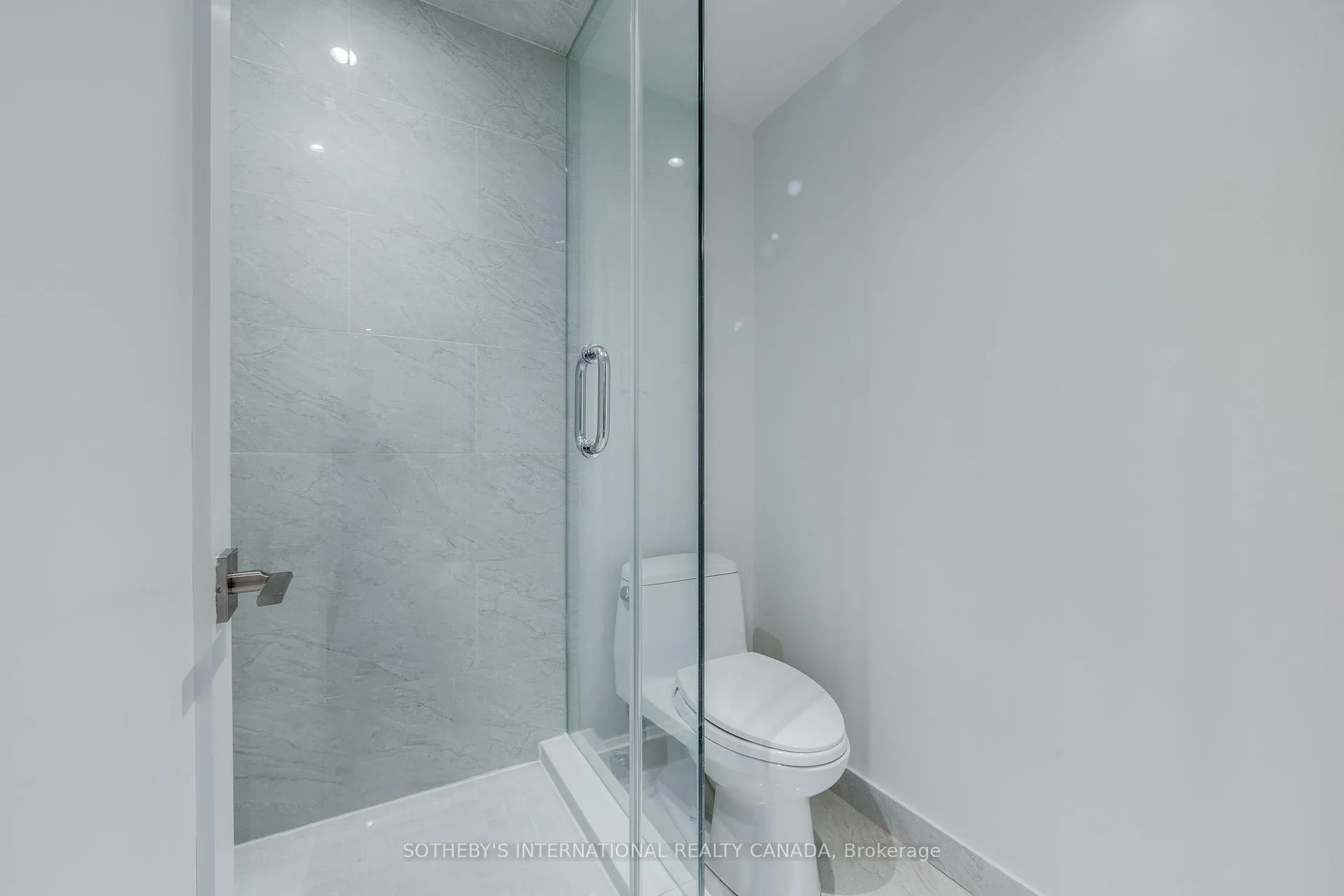 Photo 9 of Unit 1502, 175 Cumberland Street, Toronto, The Annex — HOMEH