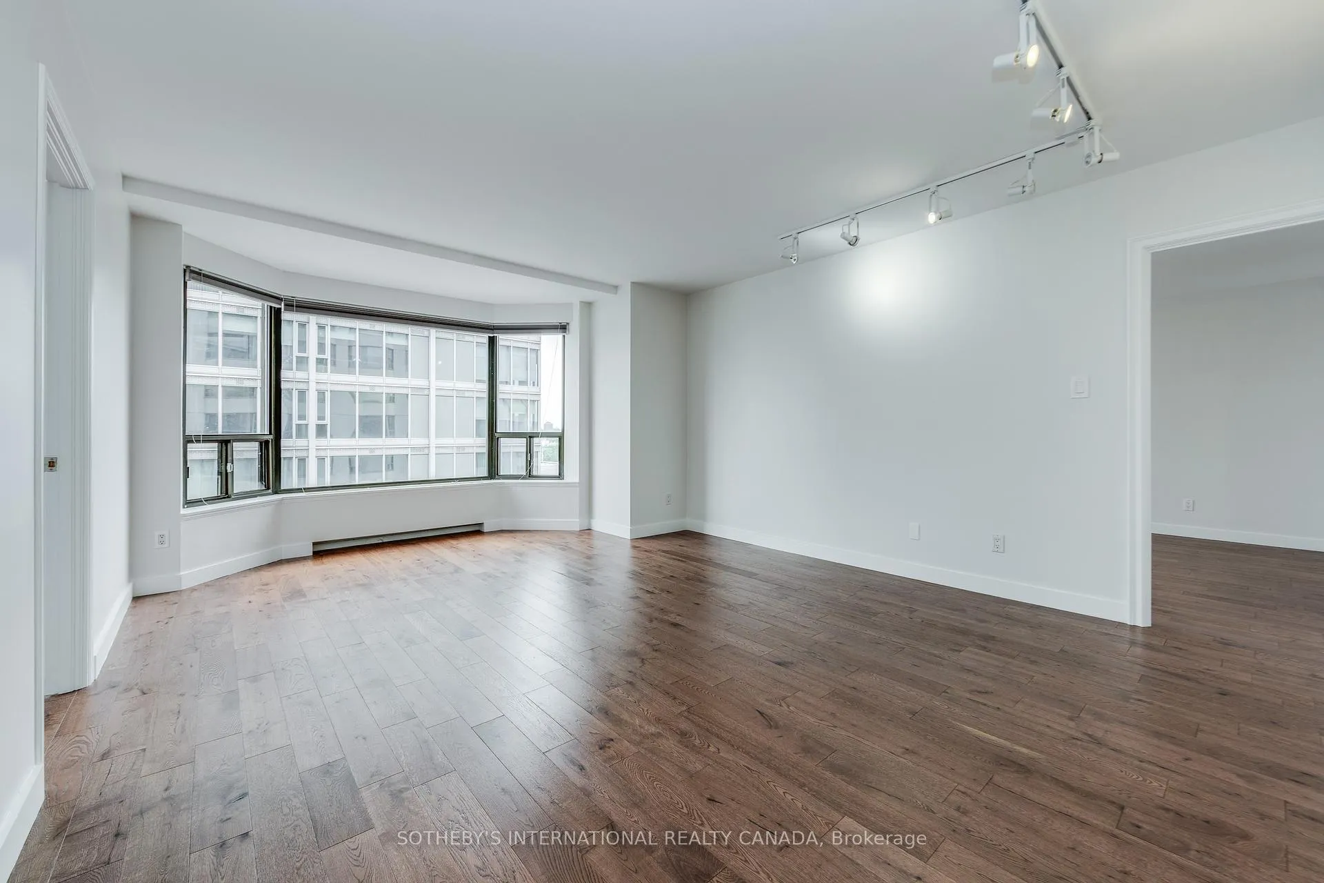 Photo 18 of Unit 1502, 175 Cumberland Street, Toronto, The Annex — HOMEH
