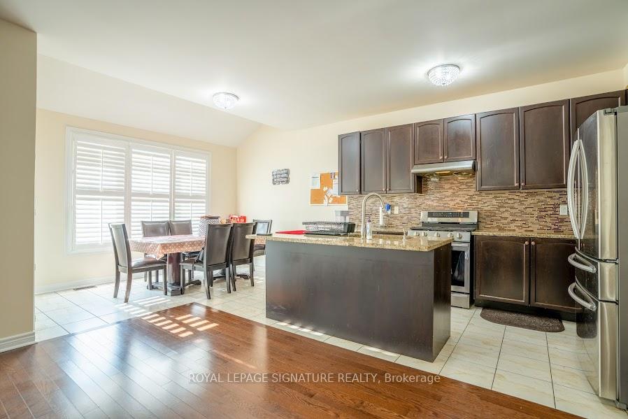 Photo 13 of 48 Dancing Waters Road, Brampton, Bram West — HOMEH