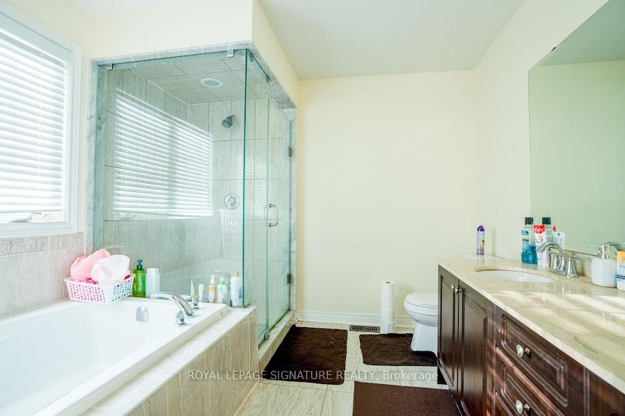 Photo 25 of 48 Dancing Waters Road, Brampton, Bram West — HOMEH
