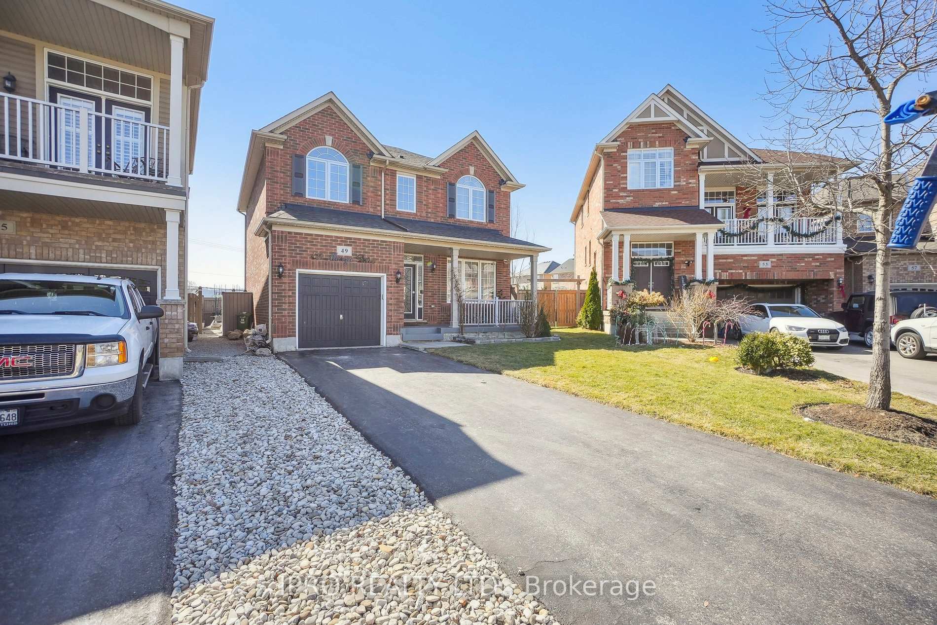Photo 2 of 49 Monza Drive, Hamilton, Winona Park — HOMEH