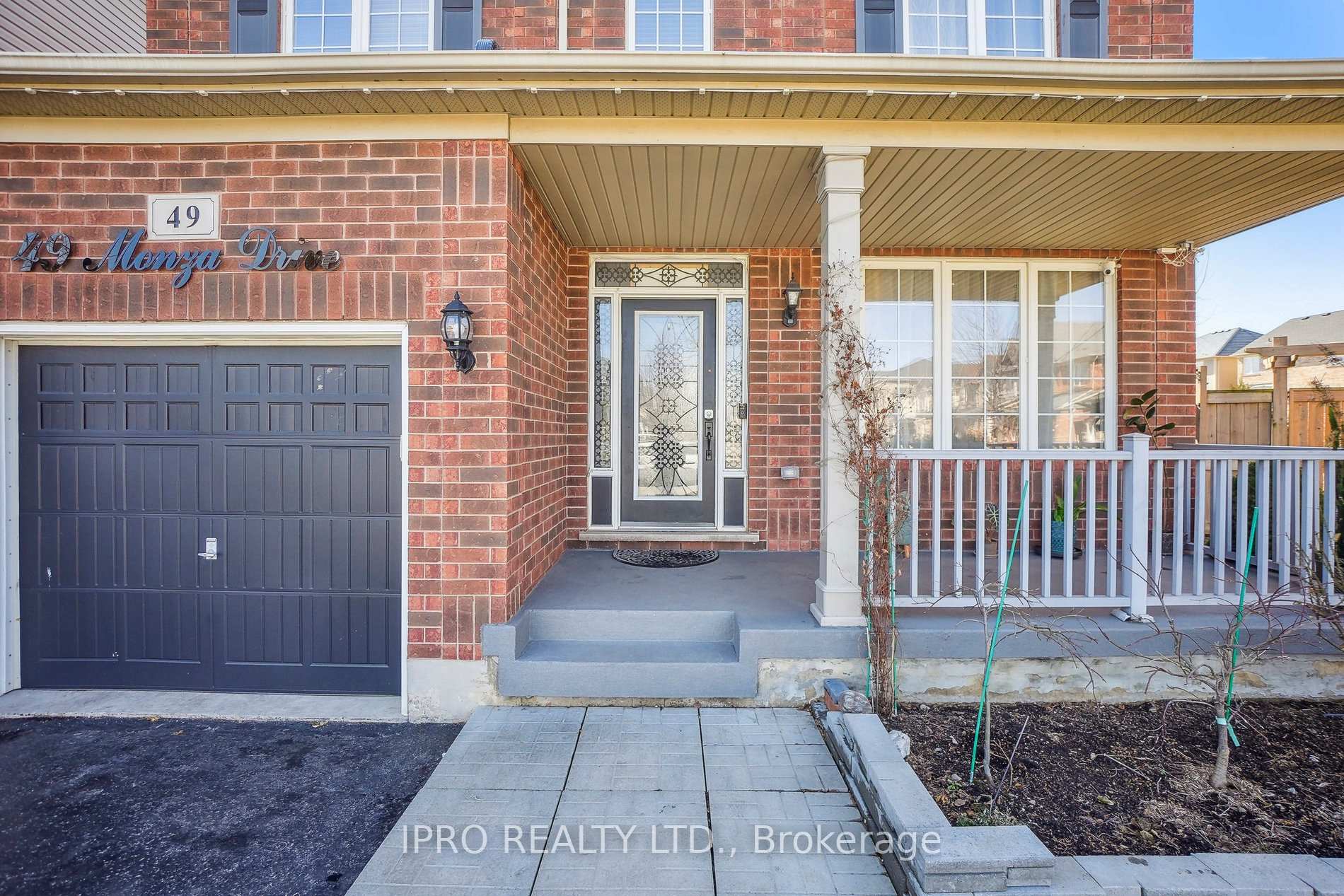 Photo 5 of 49 Monza Drive, Hamilton, Winona Park — HOMEH