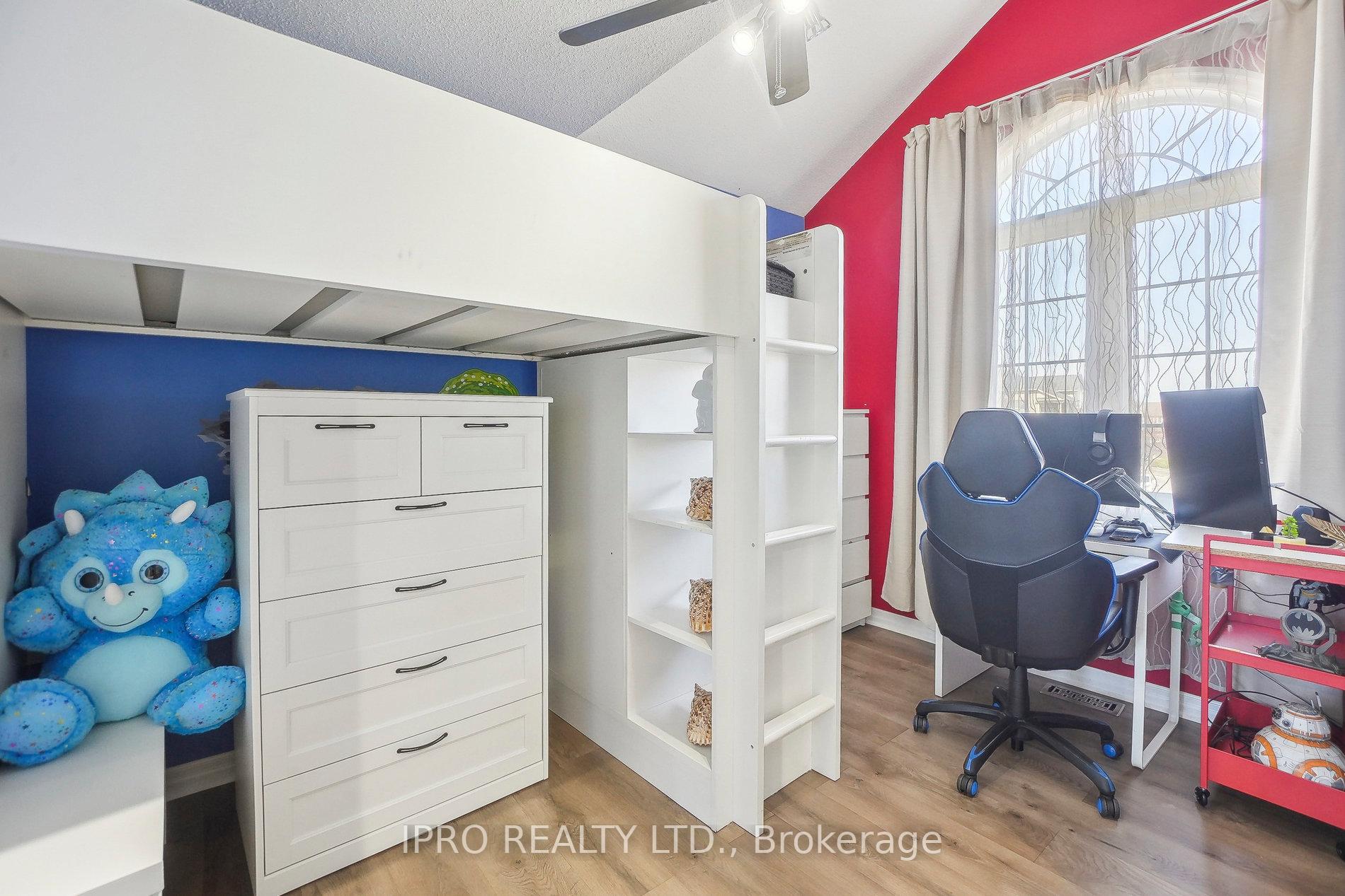 Photo 28 of 49 Monza Drive, Hamilton, Winona Park — HOMEH