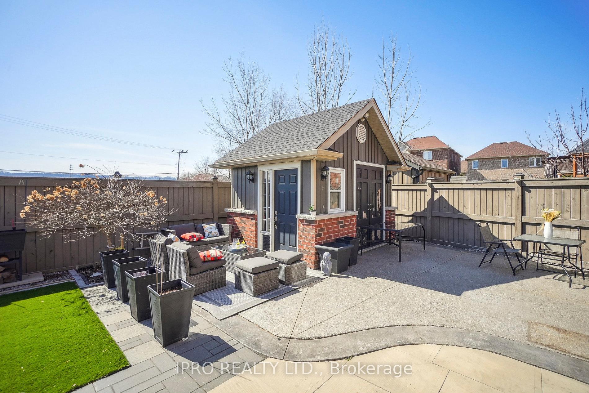 Photo 35 of 49 Monza Drive, Hamilton, Winona Park — HOMEH