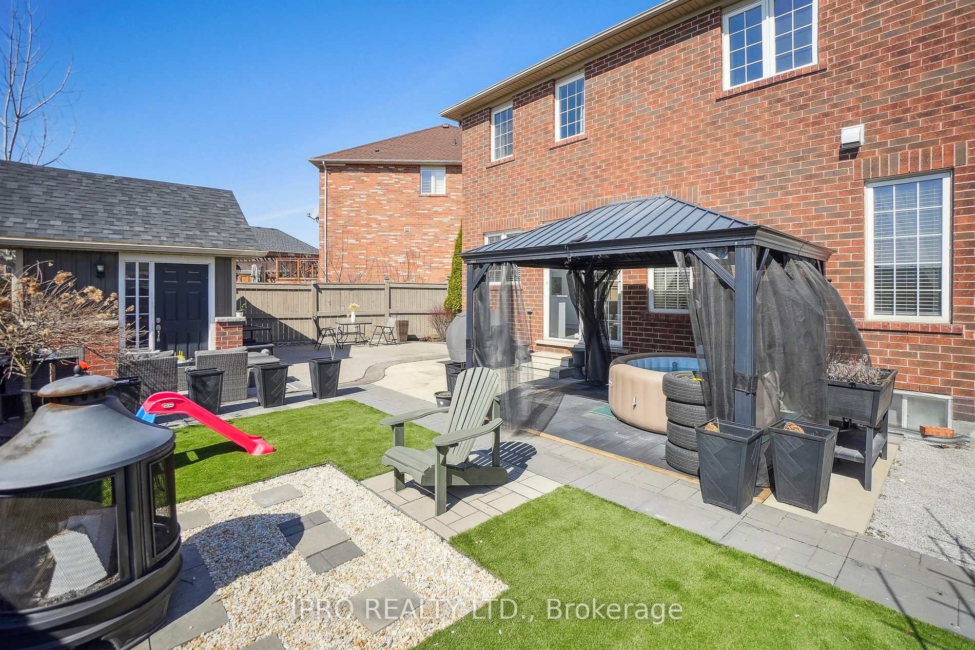 Photo 37 of 49 Monza Drive, Hamilton, Winona Park — HOMEH