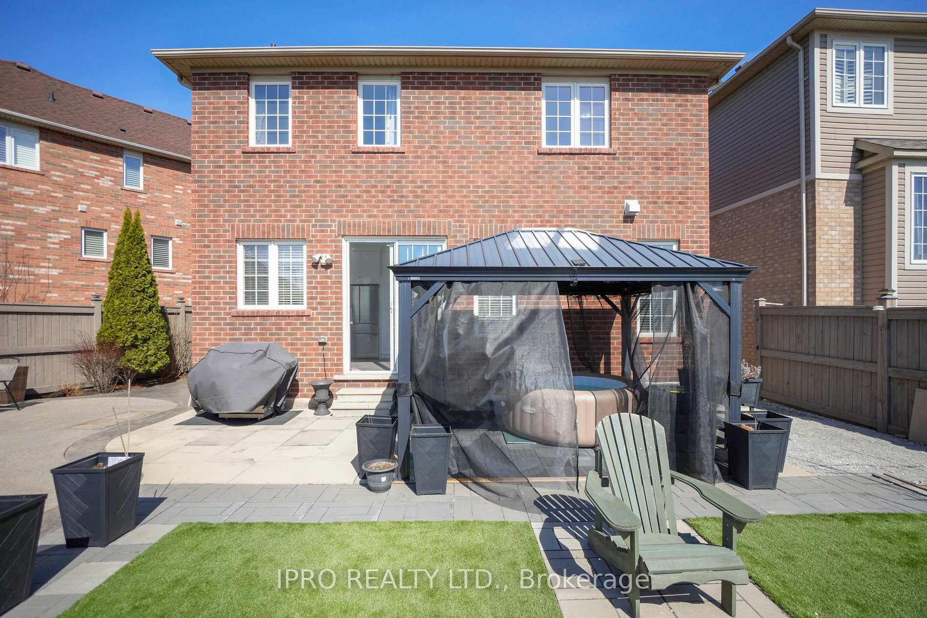 Photo 38 of 49 Monza Drive, Hamilton, Winona Park — HOMEH