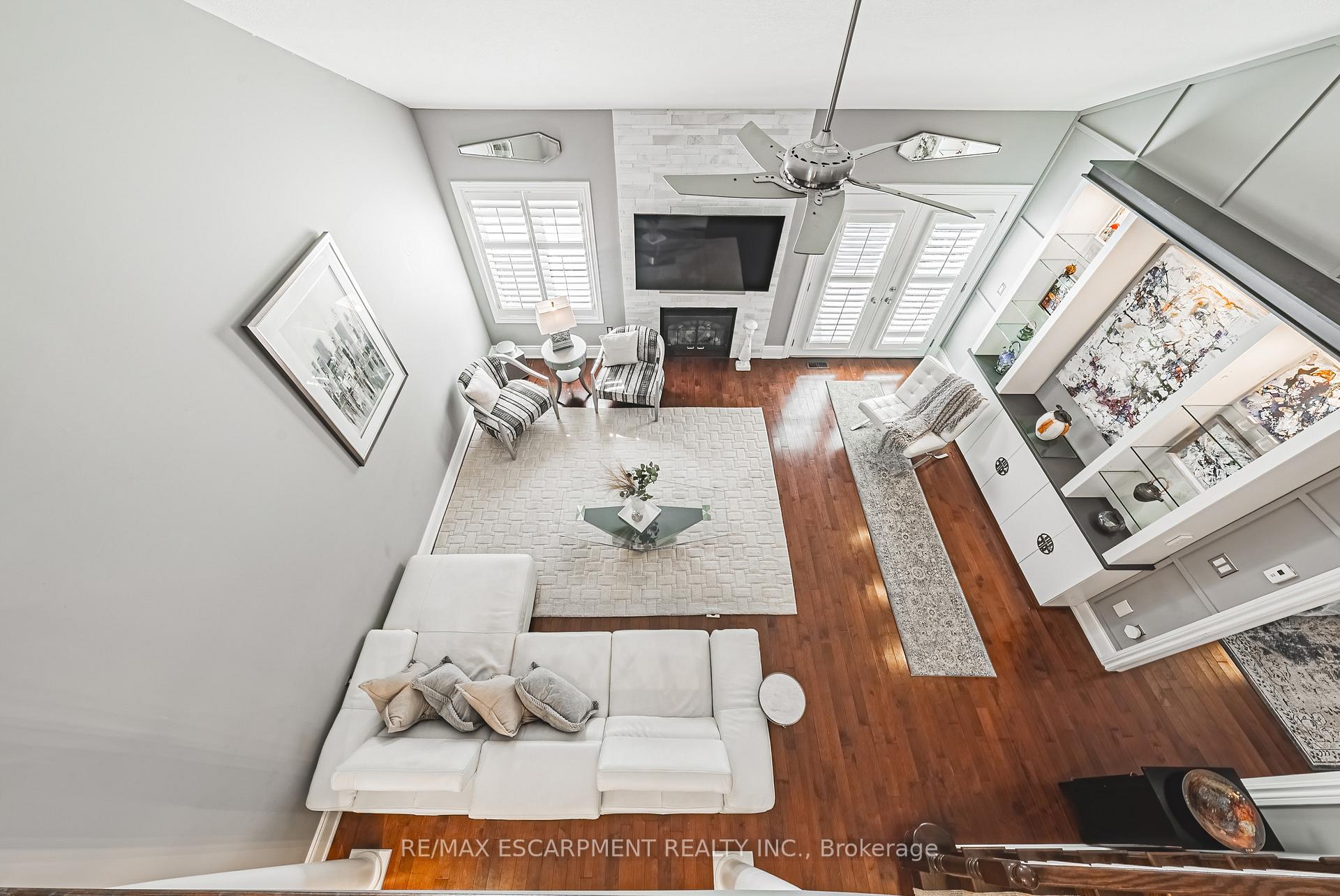 Photo 27 of 32 Menton Drive, Hamilton, Ancaster — HOMEH
