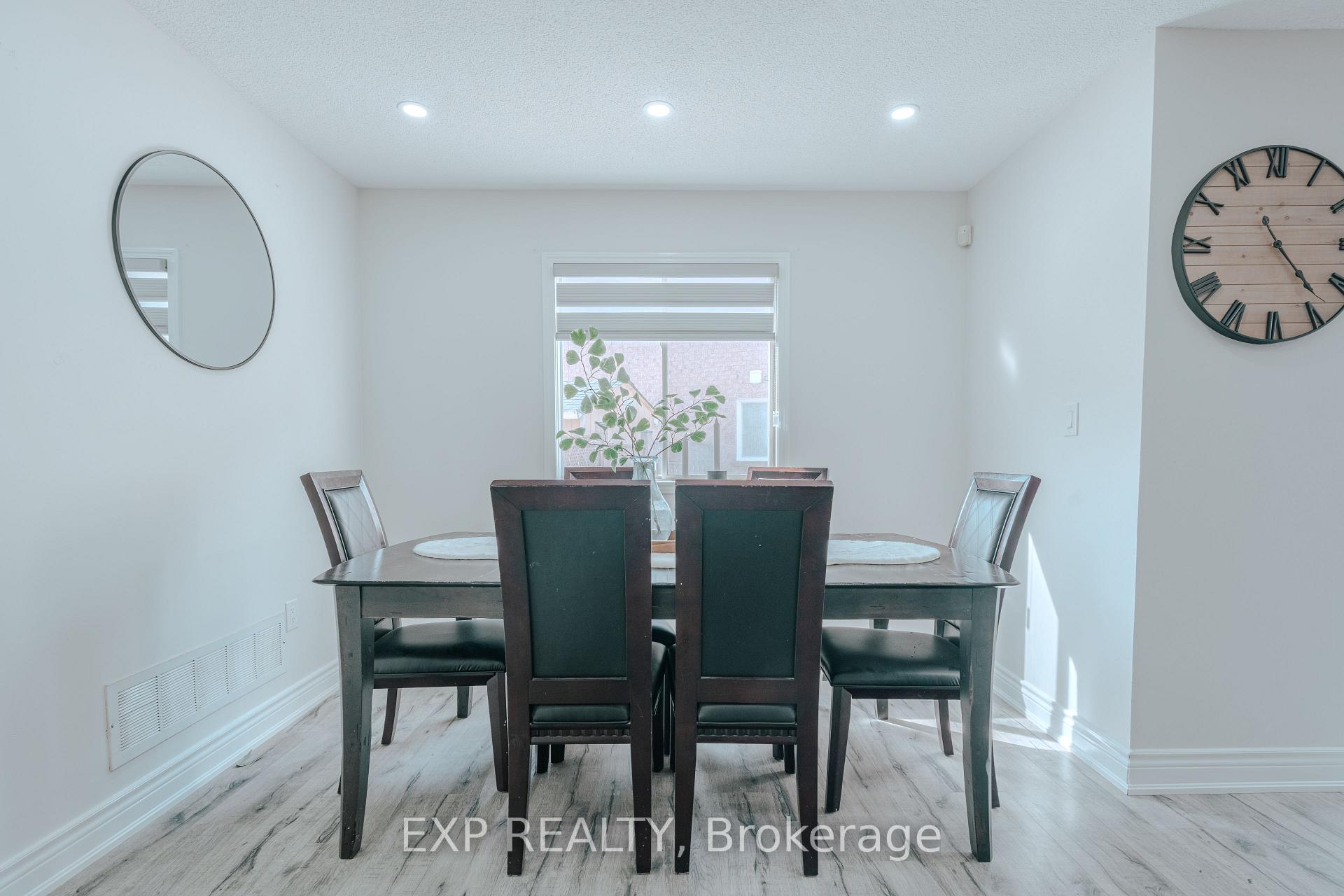 Photo 8 of 24 Mount Ranier Crescent, Brampton, Sandringham-Wellington — HOMEH