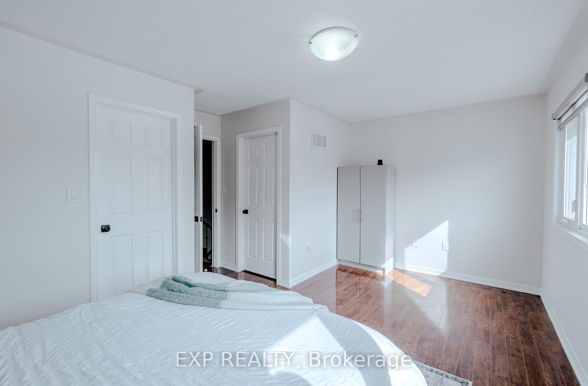 Photo 16 of 24 Mount Ranier Crescent, Brampton, Sandringham-Wellington — HOMEH