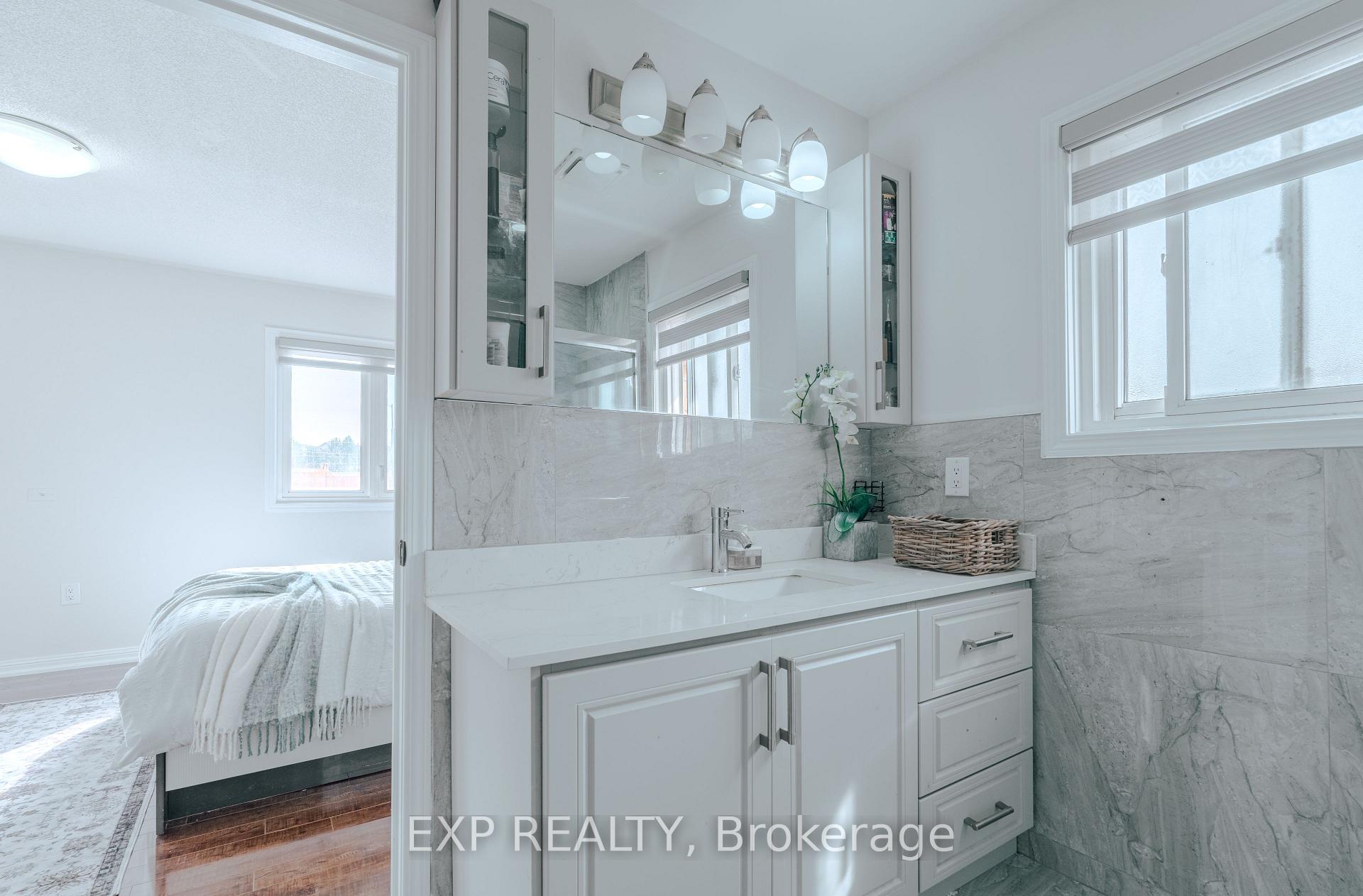 Photo 18 of 24 Mount Ranier Crescent, Brampton, Sandringham-Wellington — HOMEH