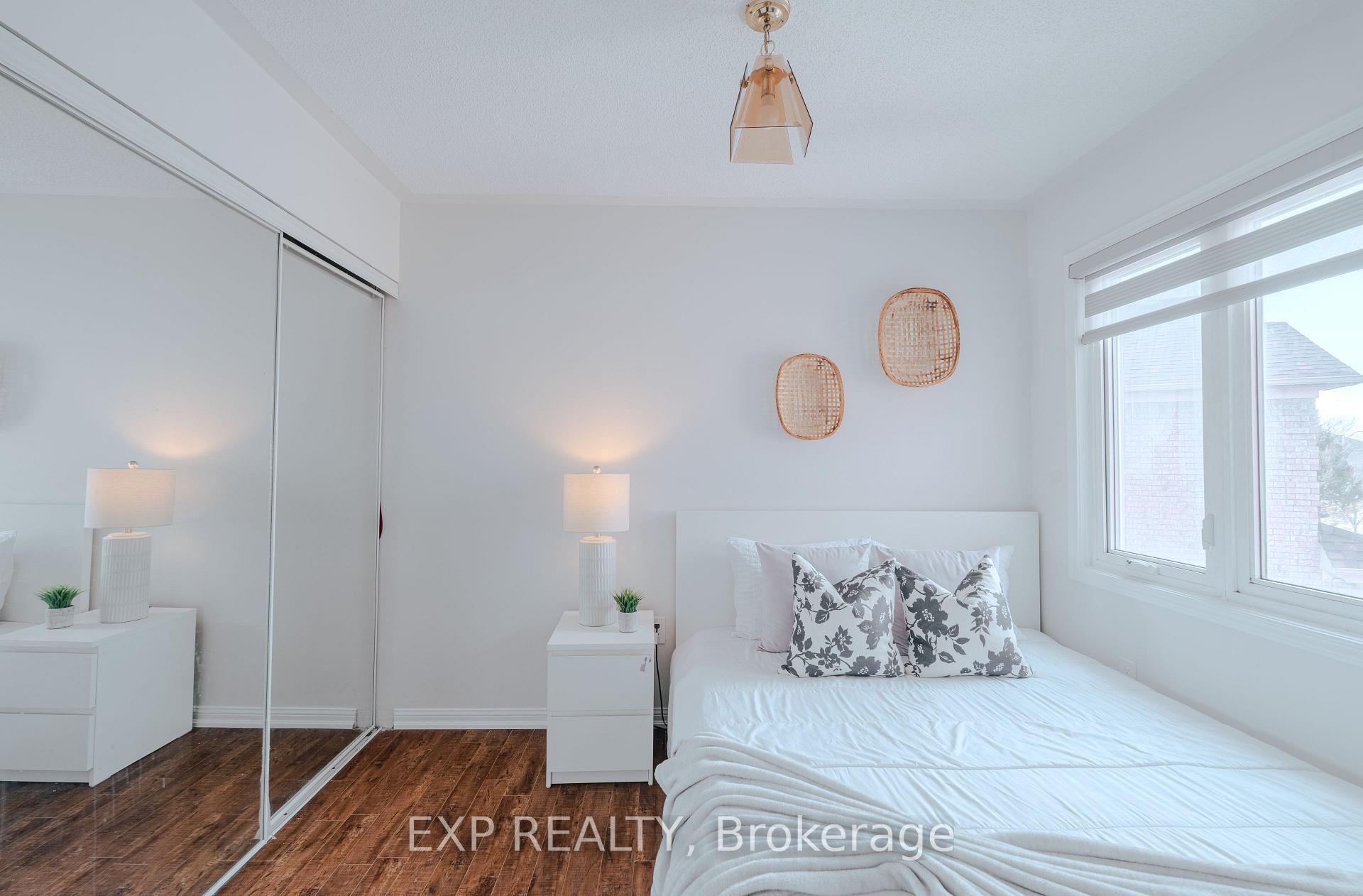 Photo 20 of 24 Mount Ranier Crescent, Brampton, Sandringham-Wellington — HOMEH