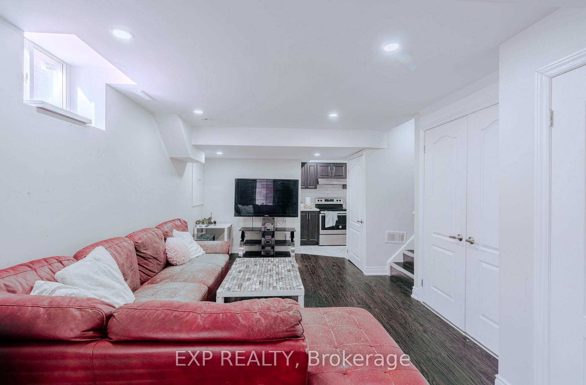 Photo 29 of 24 Mount Ranier Crescent, Brampton, Sandringham-Wellington — HOMEH
