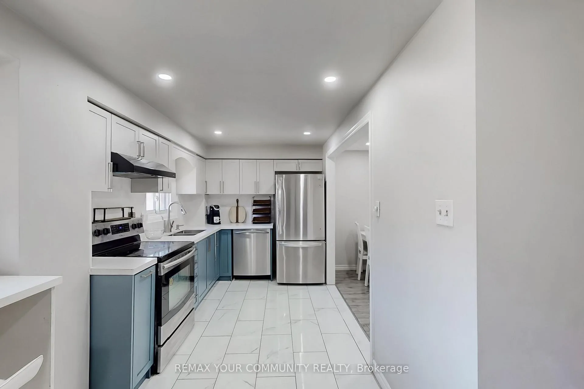 Photo 18 of Unit 16, 72 Ashglen Way, Markham, Unionville — HOMEH