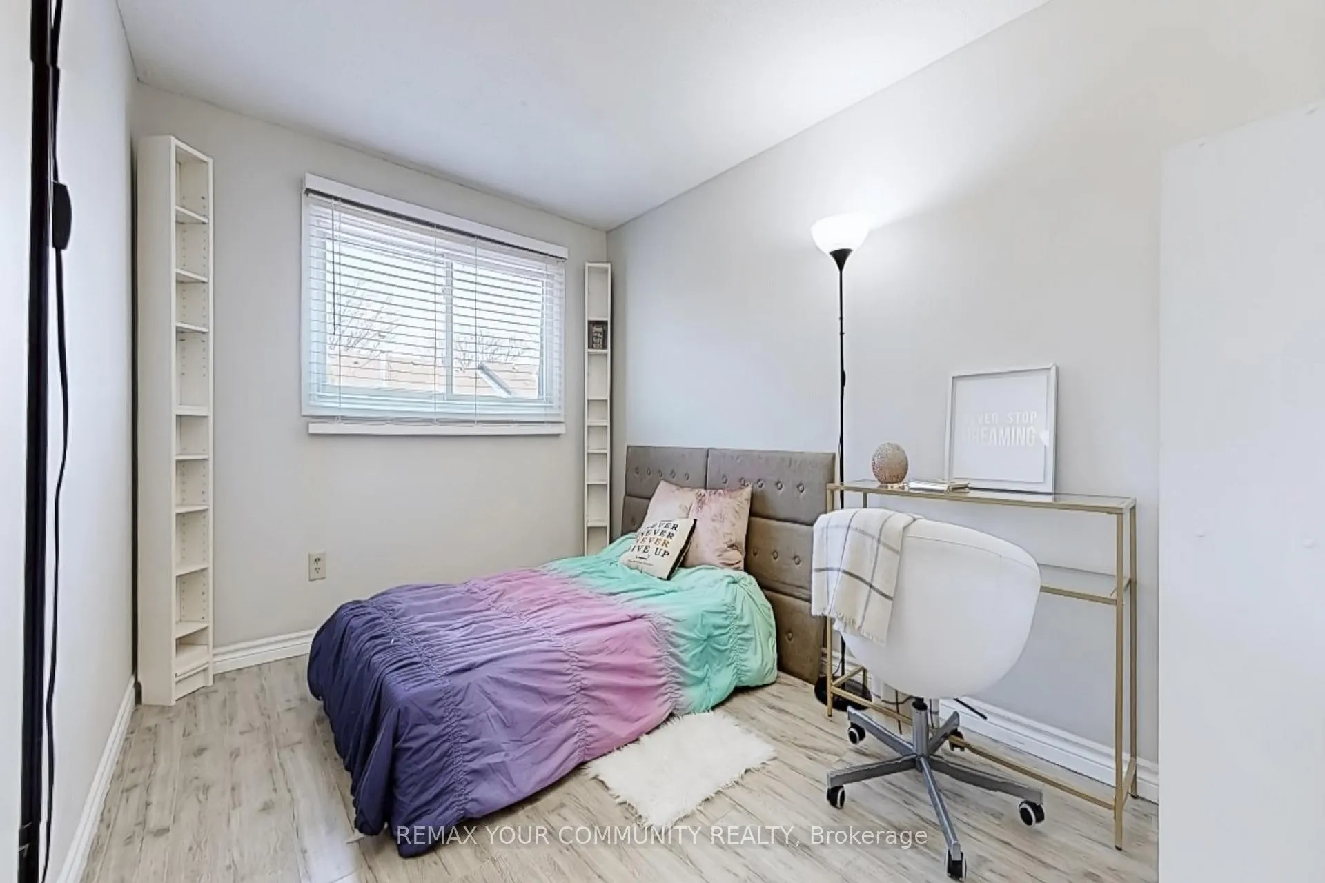 Photo 31 of Unit 16, 72 Ashglen Way, Markham, Unionville — HOMEH
