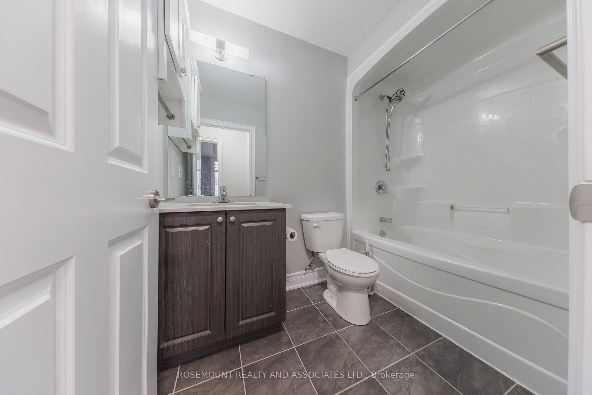 Photo 16 of Unit 410, 650 Gordon Street, Whitby, Port Whitby — HOMEH