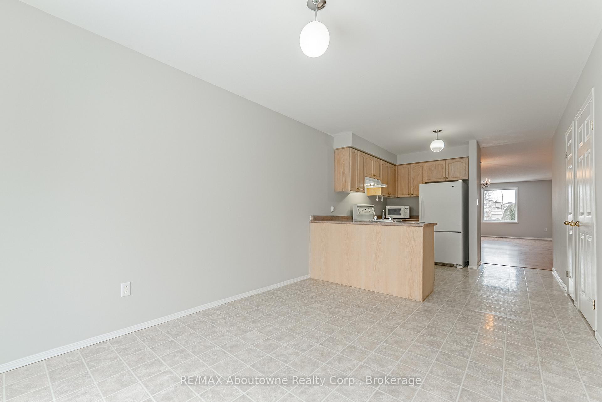 Photo 10 of 18 Jena Court W, Hamilton, Jerome — HOMEH