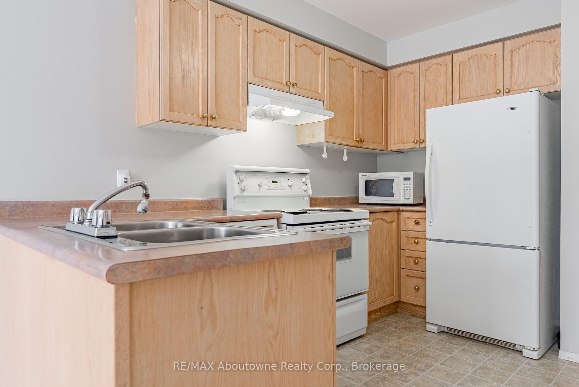 Photo 11 of 18 Jena Court W, Hamilton, Jerome — HOMEH