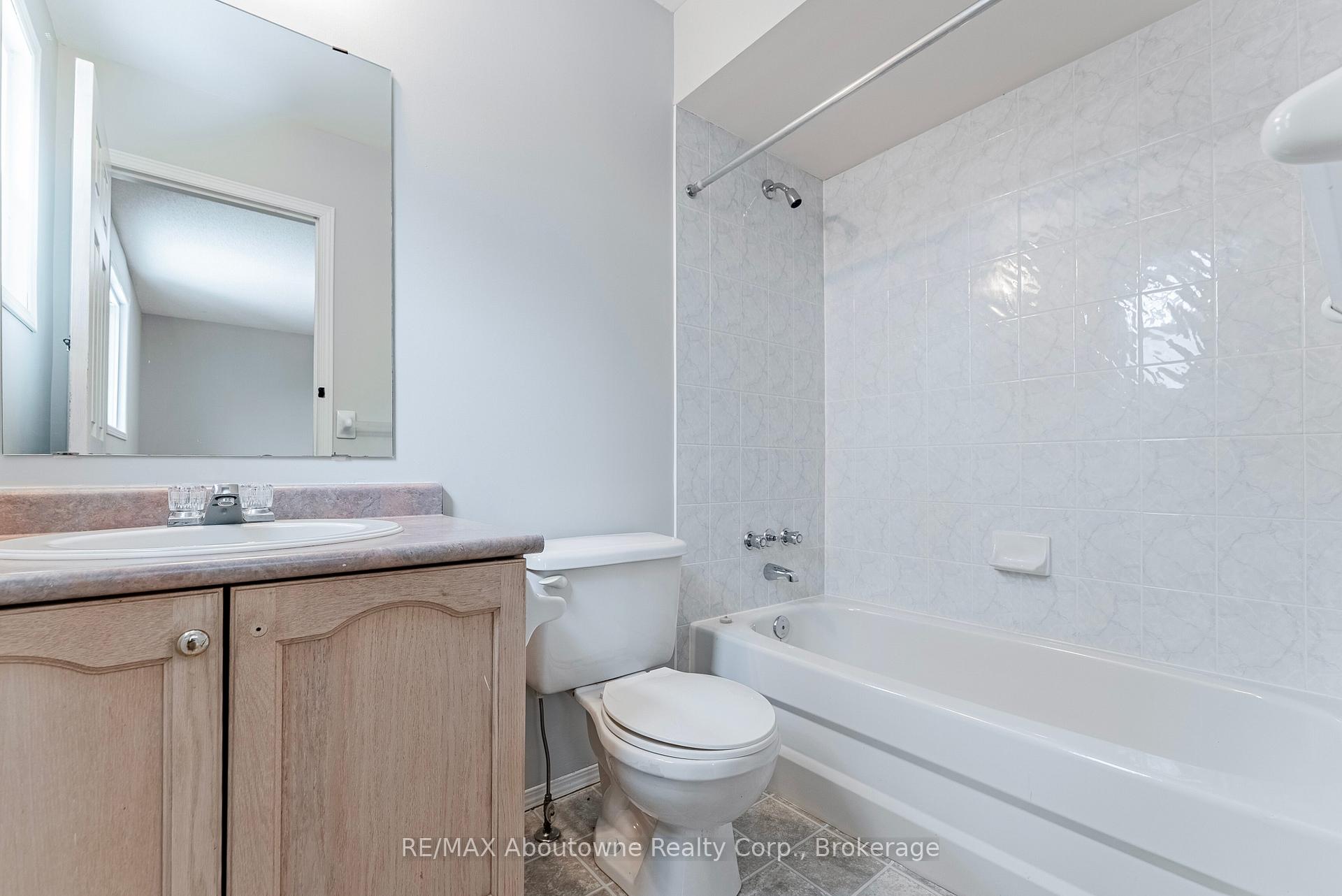 Photo 16 of 18 Jena Court W, Hamilton, Jerome — HOMEH