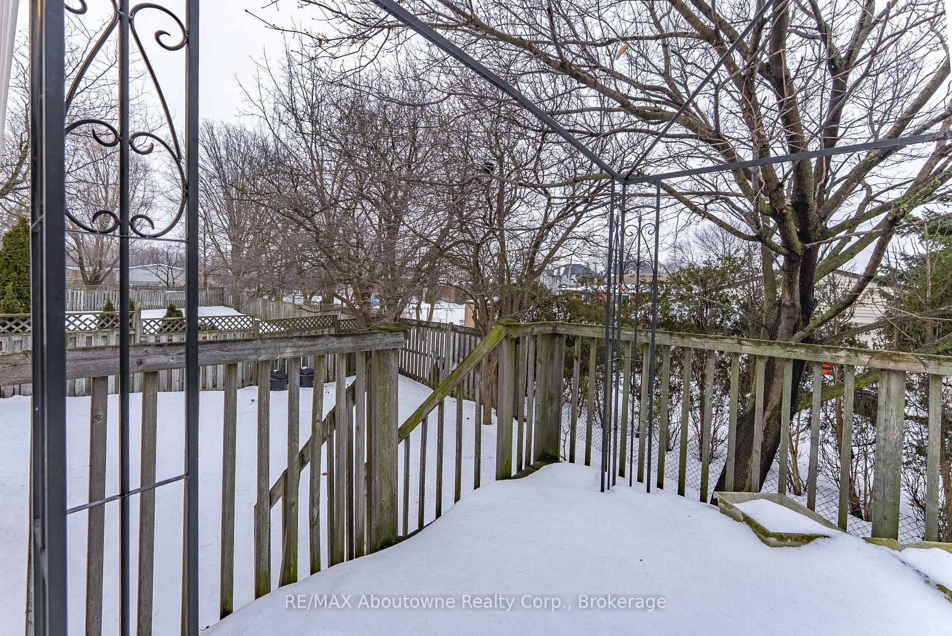 Photo 29 of 18 Jena Court W, Hamilton, Jerome — HOMEH