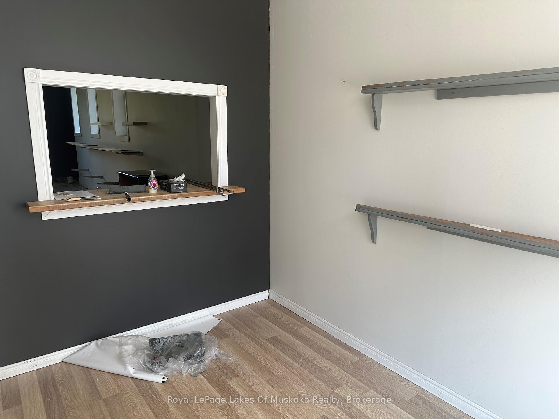Photo 3 of 111 Yonge Street, Burk's Falls — HOMEH