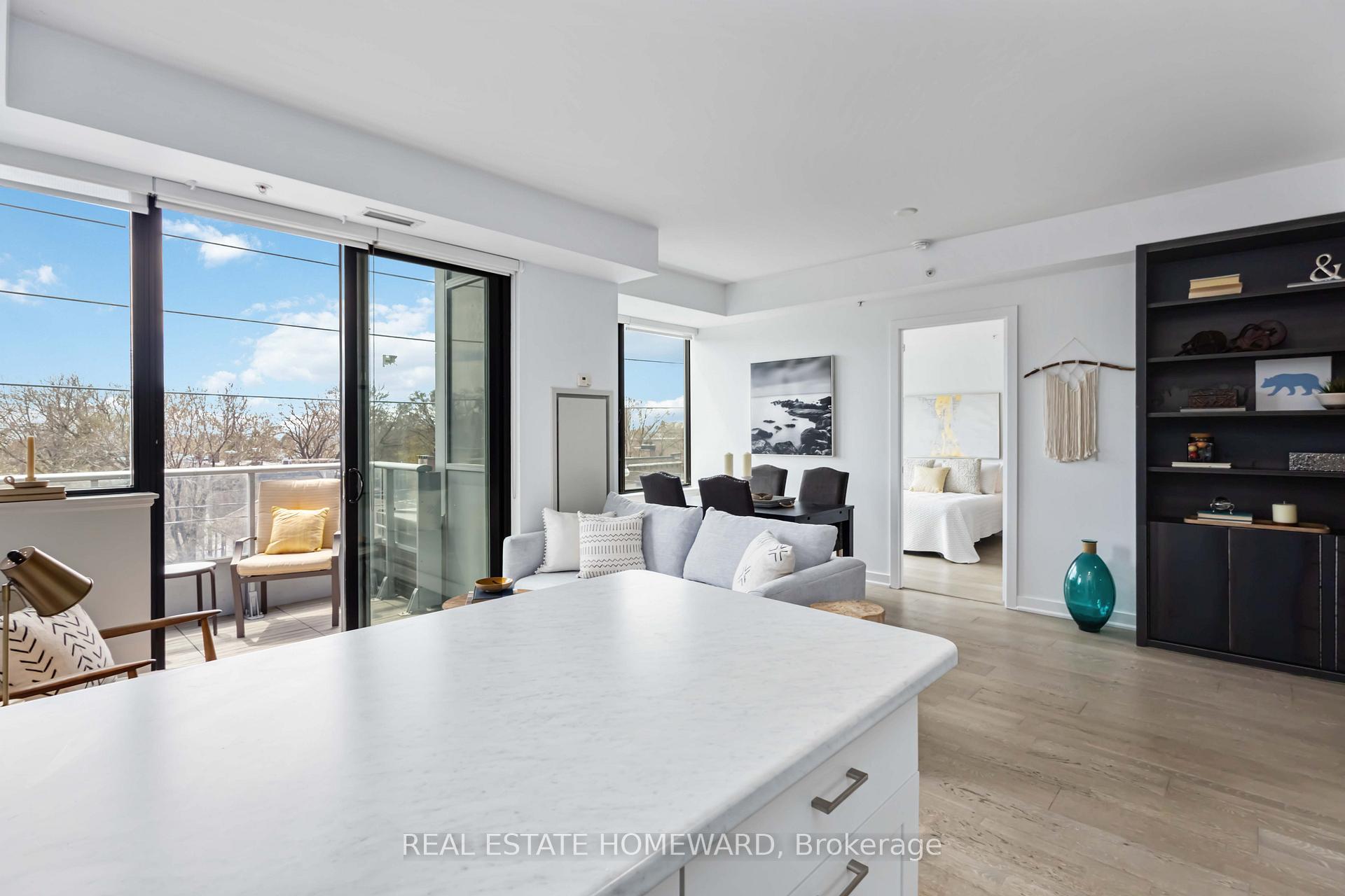 Photo 12 of Unit 406, 1960 Queen Street E, Toronto, The Beaches — HOMEH