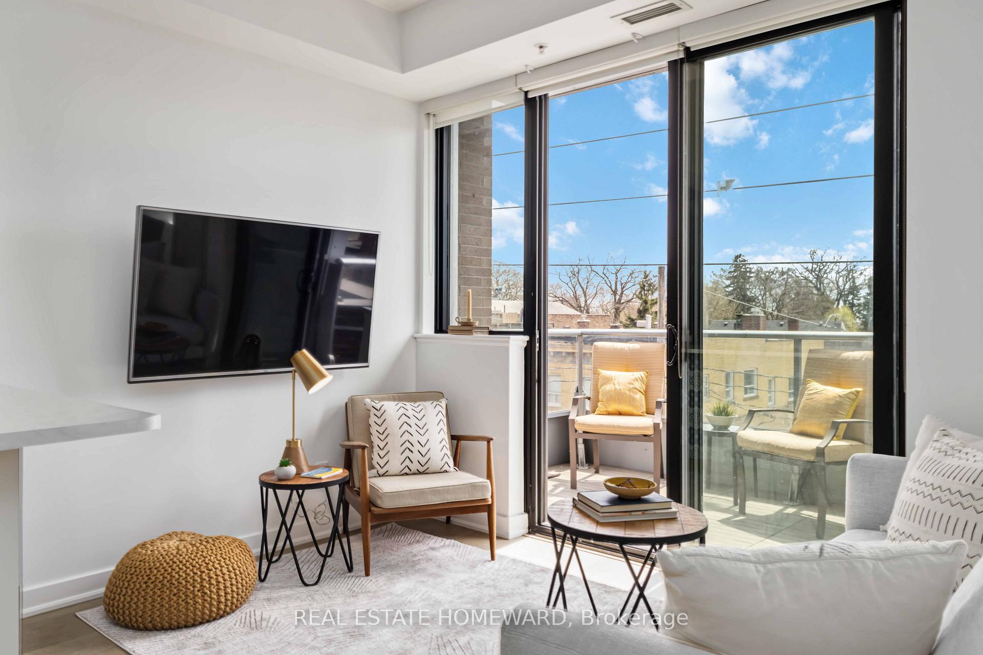 Photo 14 of Unit 406, 1960 Queen Street E, Toronto, The Beaches — HOMEH