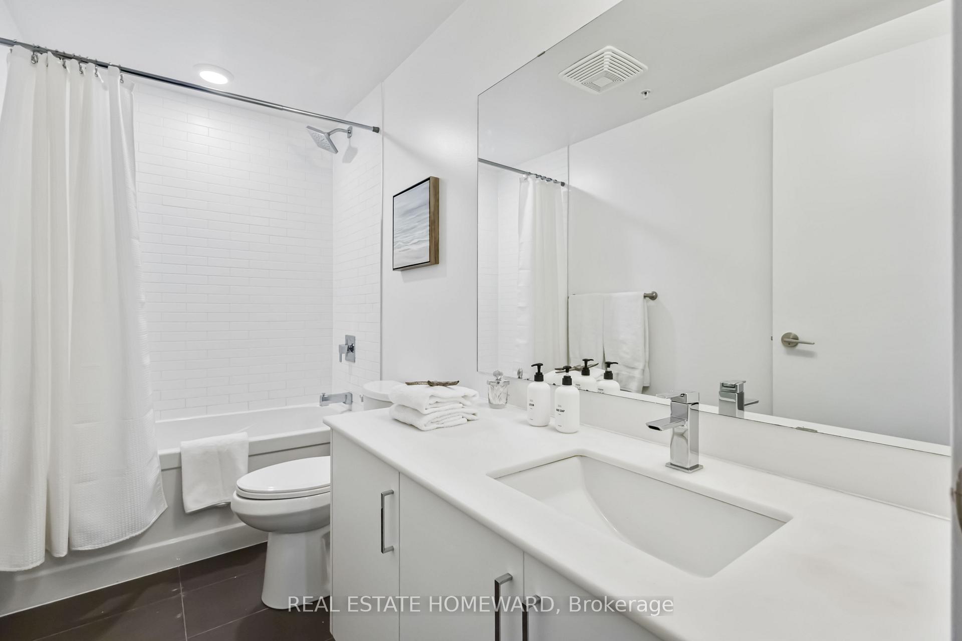 Photo 15 of Unit 406, 1960 Queen Street E, Toronto, The Beaches — HOMEH
