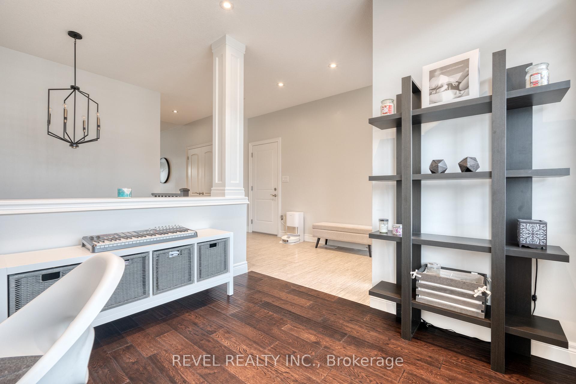 Photo 5 of 135 Greti Drive, Hamilton, Rural Glanbrook — HOMEH