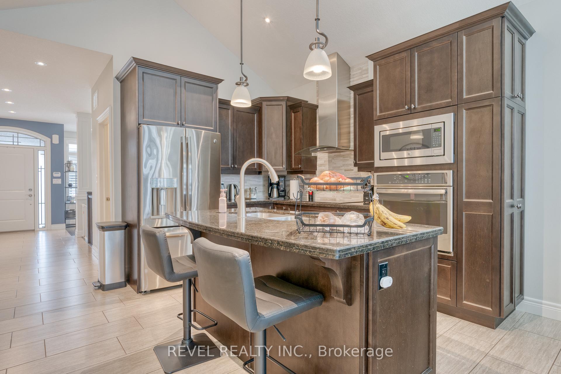 Photo 8 of 135 Greti Drive, Hamilton, Rural Glanbrook — HOMEH