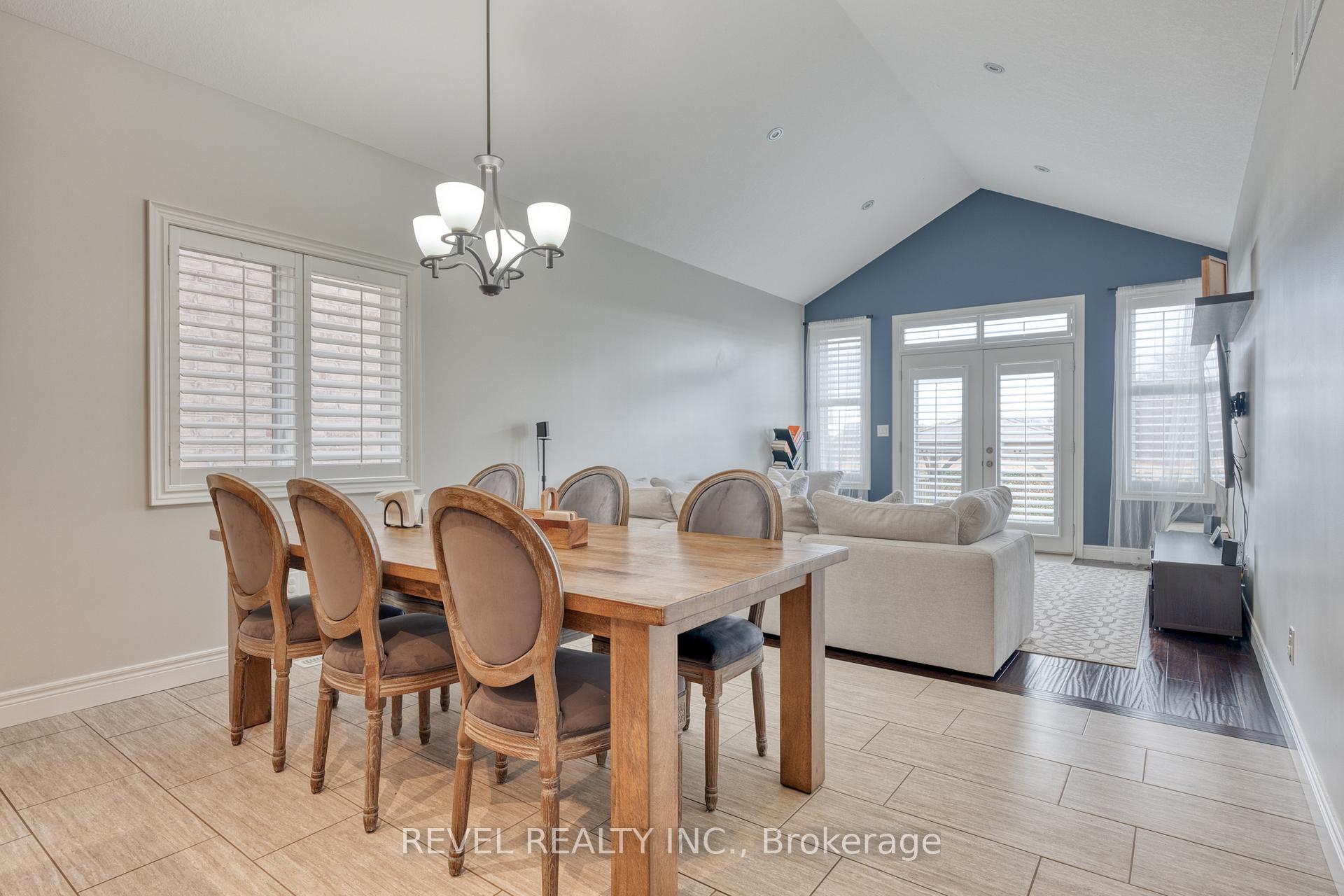 Photo 10 of 135 Greti Drive, Hamilton, Rural Glanbrook — HOMEH