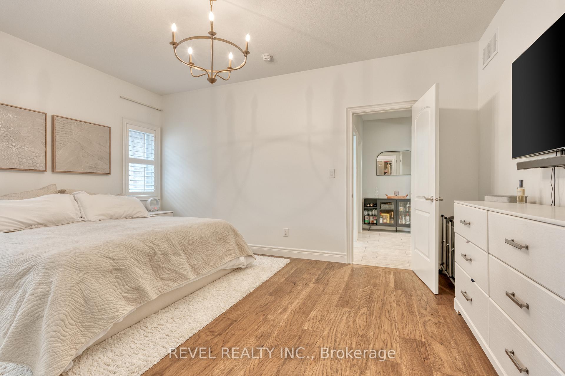 Photo 16 of 135 Greti Drive, Hamilton, Rural Glanbrook — HOMEH