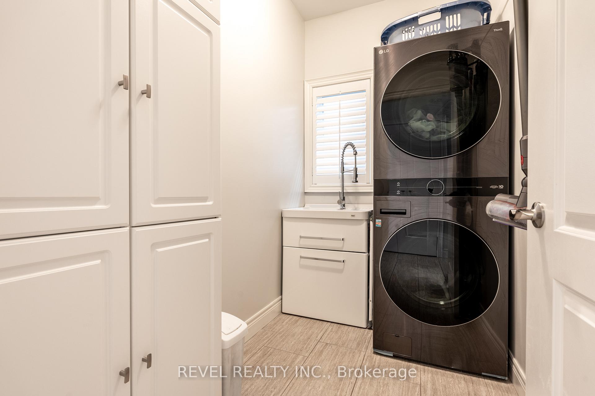 Photo 19 of 135 Greti Drive, Hamilton, Rural Glanbrook — HOMEH