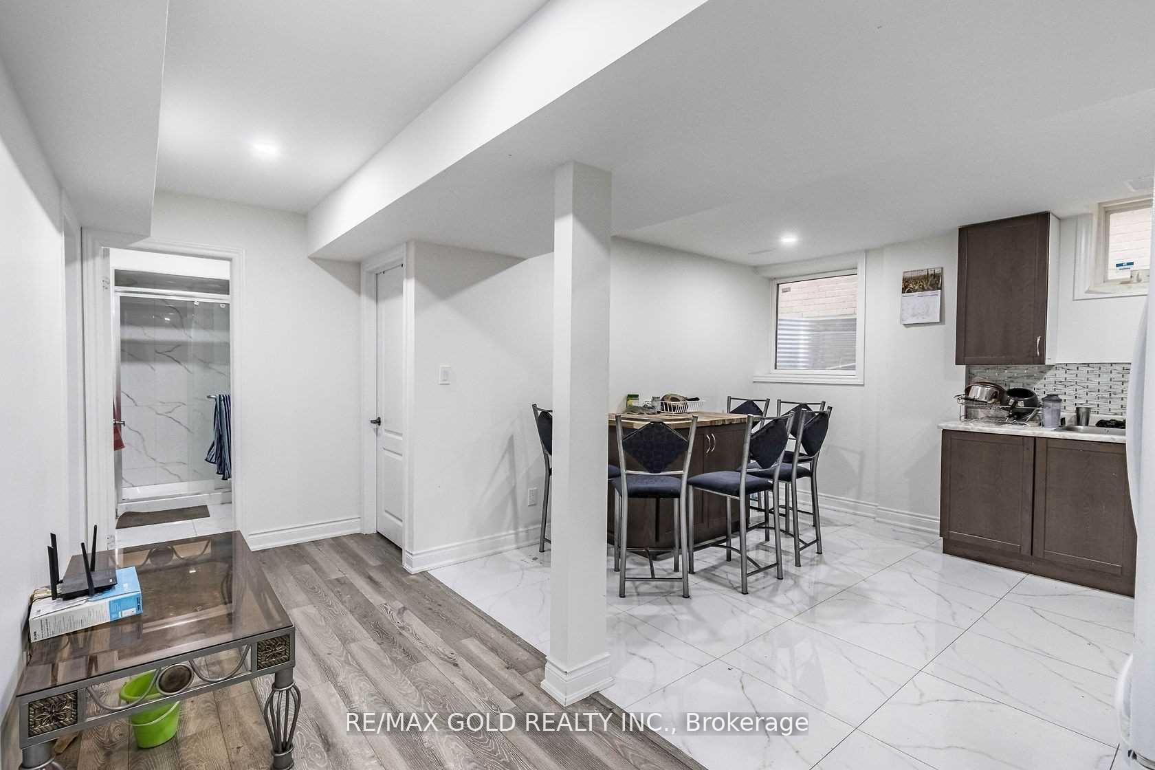 Photo 36 of 2 Lackington Street, Brampton, Credit Valley — HOMEH
