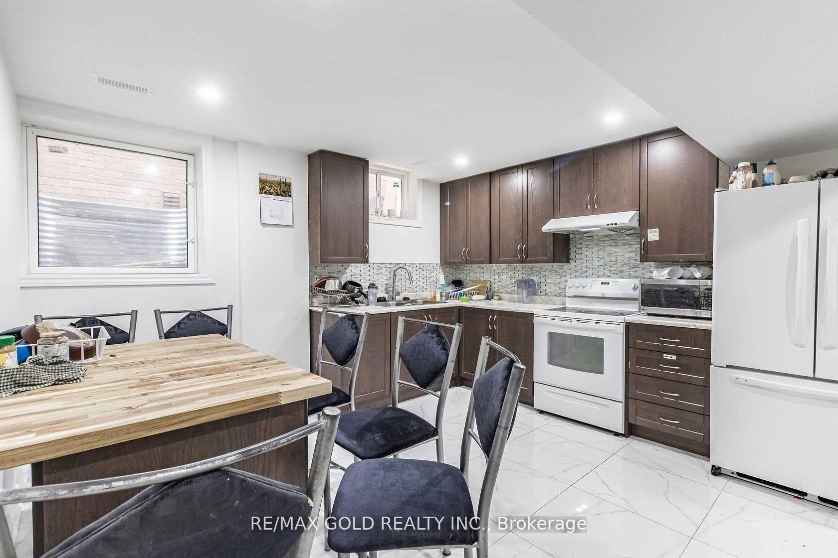 Photo 37 of 2 Lackington Street, Brampton, Credit Valley — HOMEH