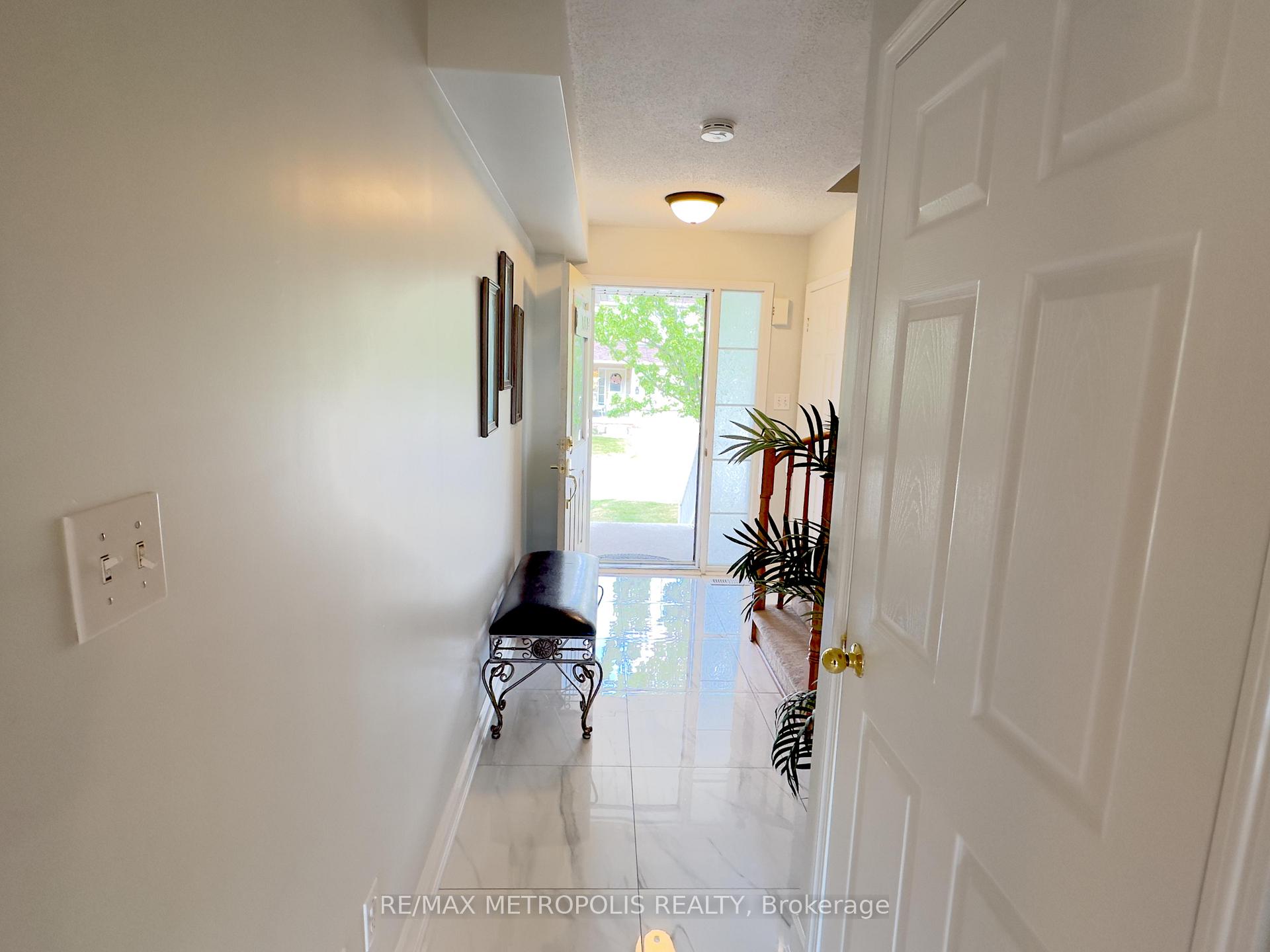 Photo 11 of Unit 48, 1087 Ormond Drive, Oshawa, Samac — HOMEH