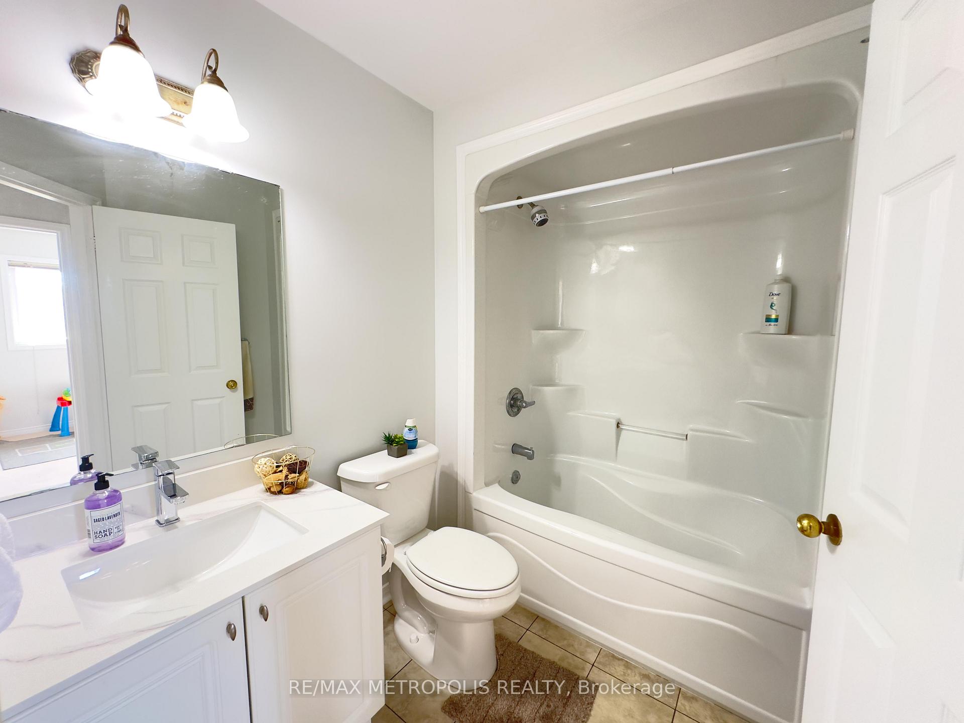 Photo 15 of Unit 48, 1087 Ormond Drive, Oshawa, Samac — HOMEH