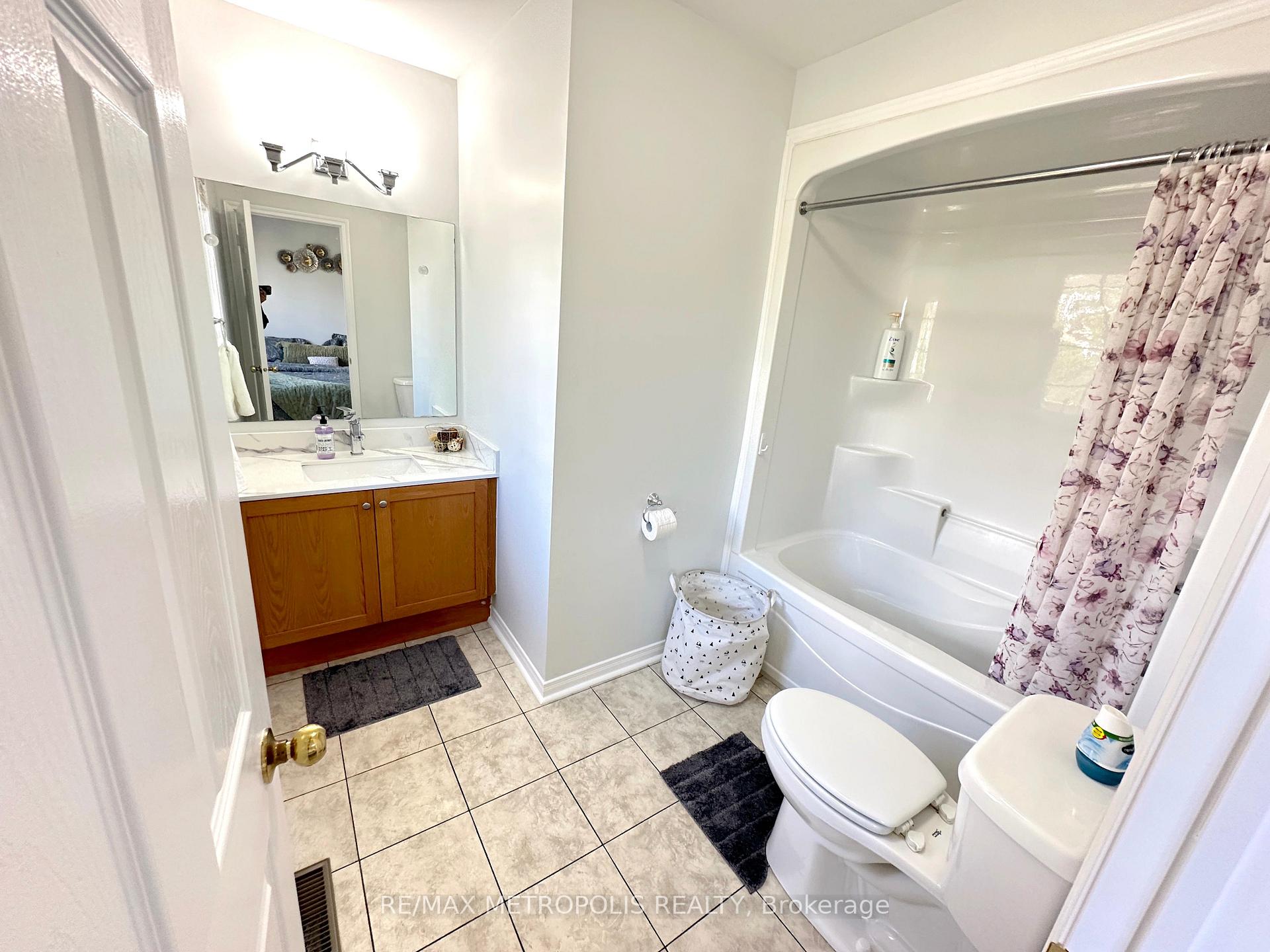 Photo 21 of Unit 48, 1087 Ormond Drive, Oshawa, Samac — HOMEH
