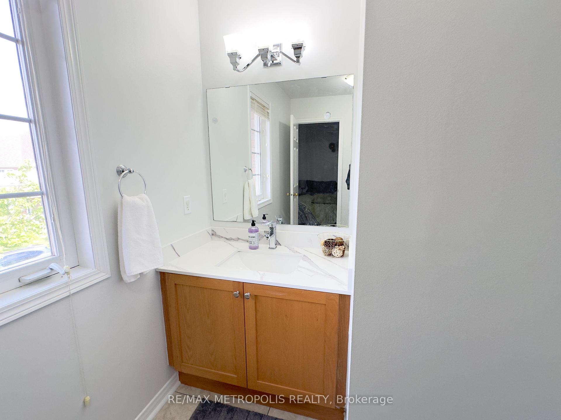 Photo 23 of Unit 48, 1087 Ormond Drive, Oshawa, Samac — HOMEH